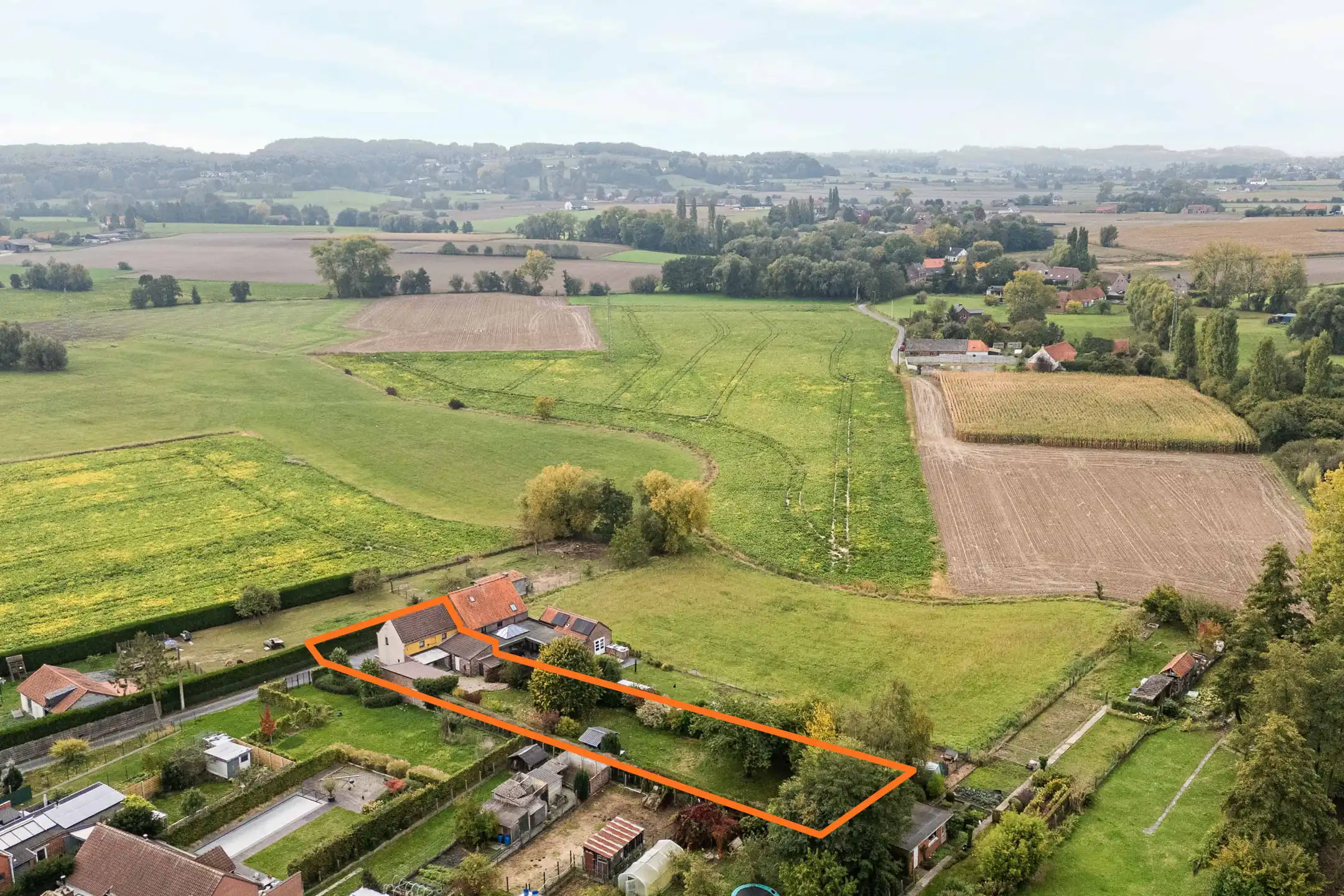 Rustig gelegen woning te koop in Ronse foto 2