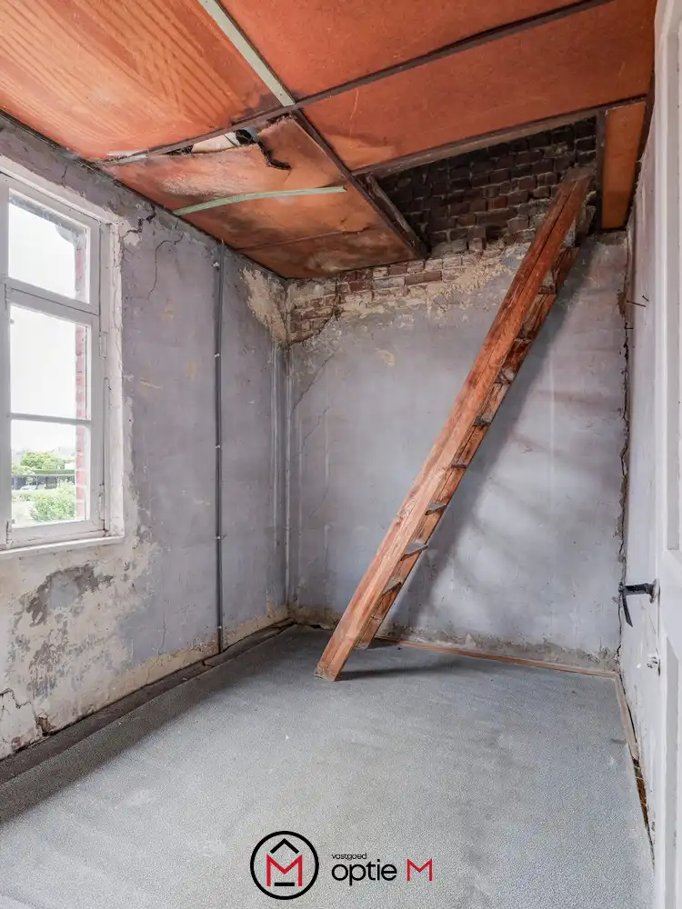 Te renoveren gezinswoning te koop in Bilzen-Hoeselt – met ruime tuin, garage en vijf slaapkamers foto 30