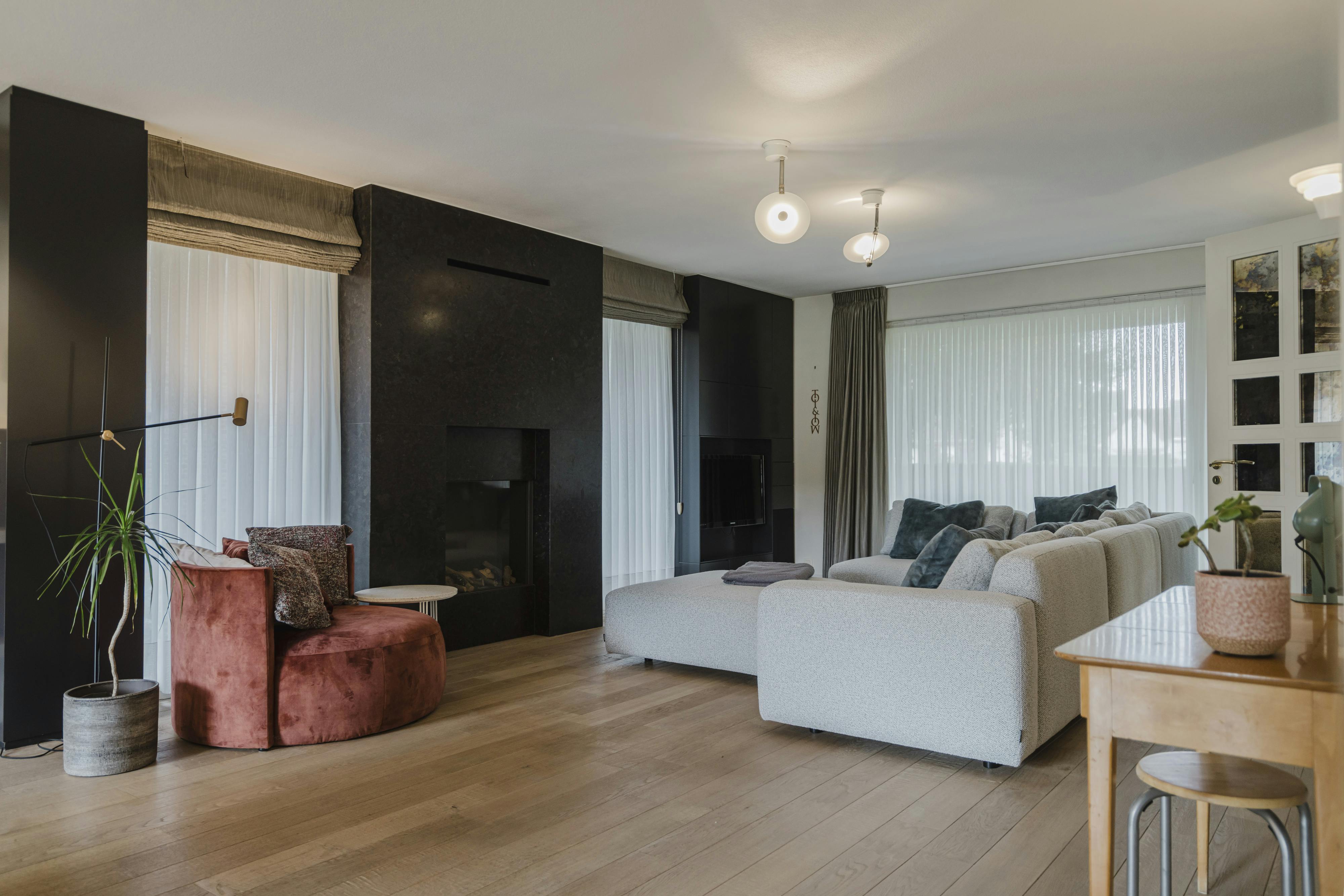 Ruime, gerenoveerde villa op 1327 m² met zuidgerichte tuin in rustige villawijk foto 8