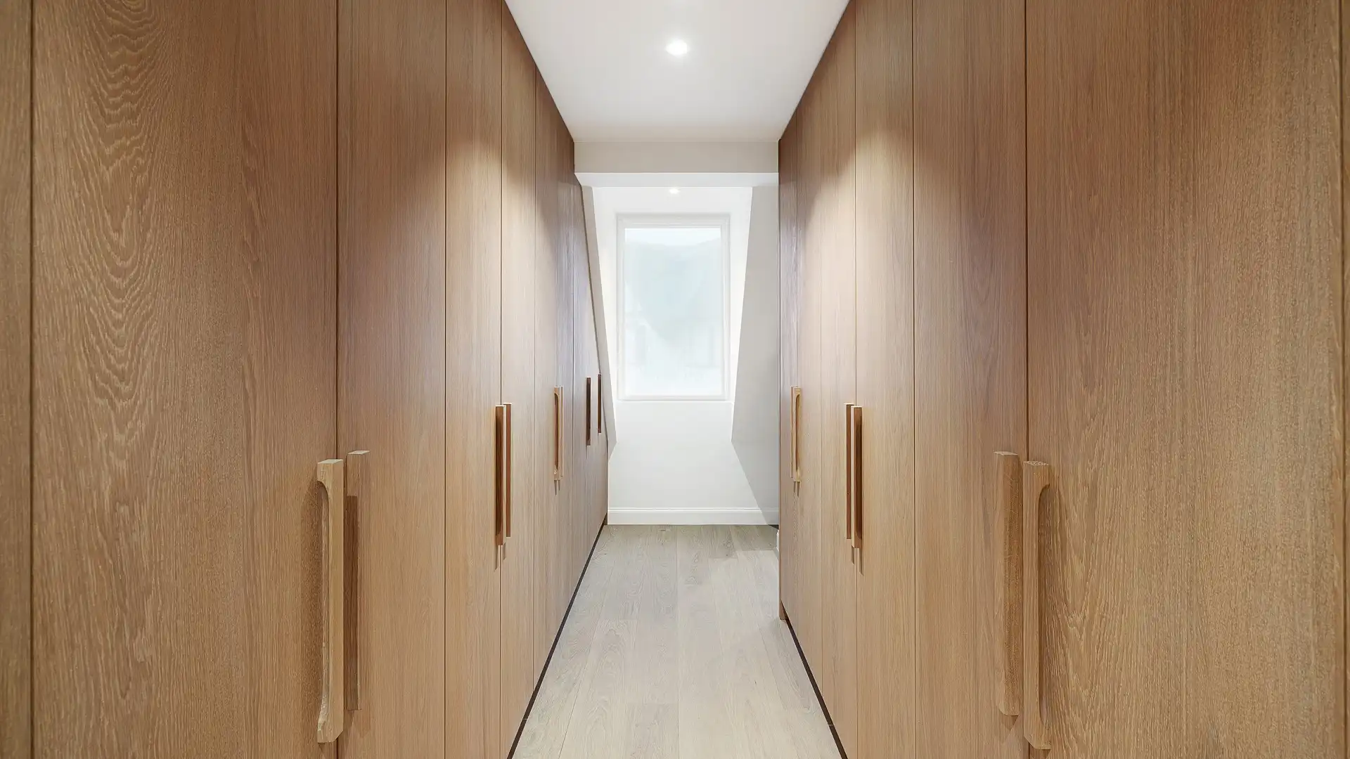 Luxueuze, alleenstaande villa in een residentiële wijk in Knokke met 5 slaapkamers. foto 27