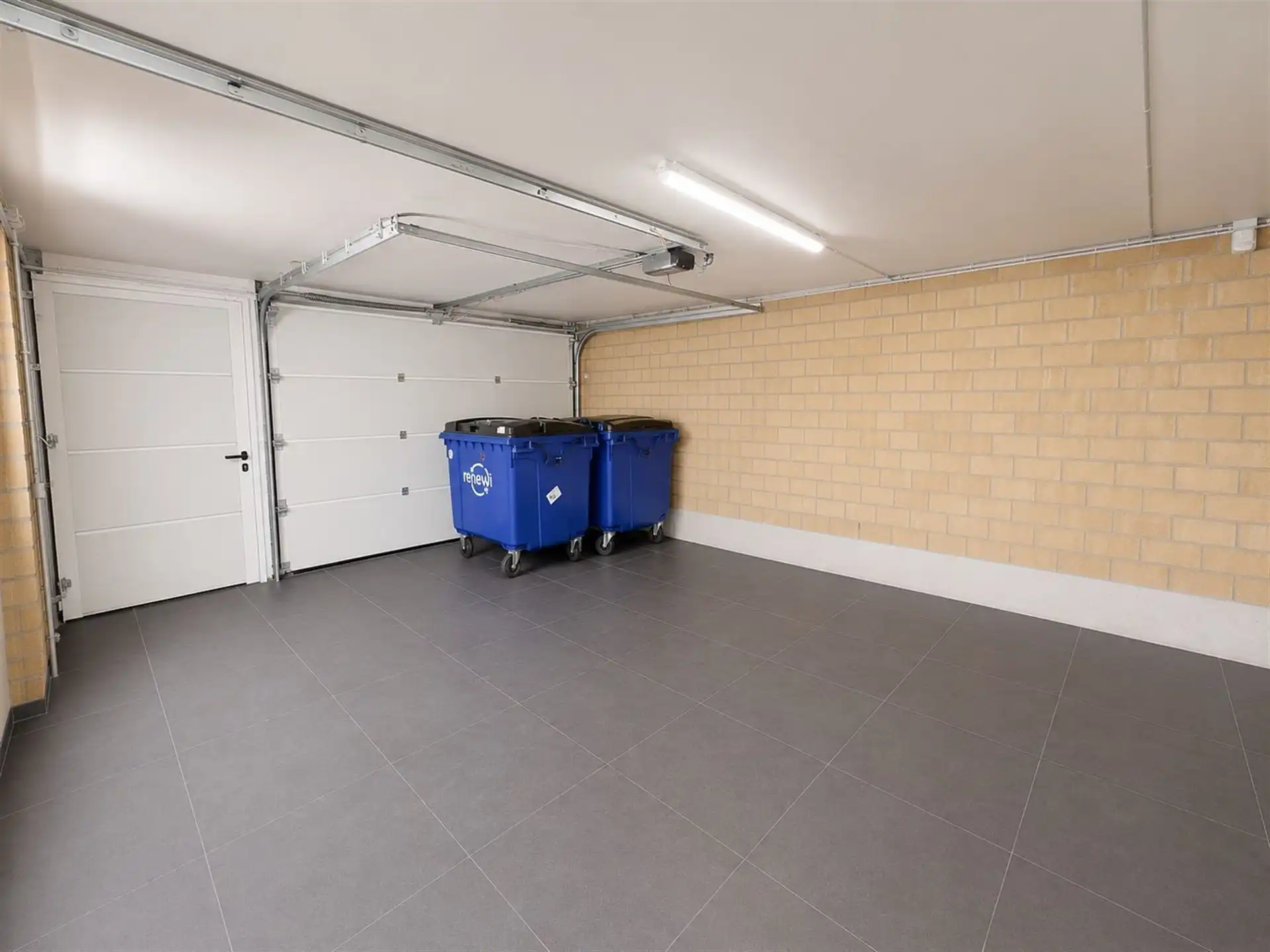  Opvallend handelspand op commerciële toplocatie in hartje Aalst! foto 10