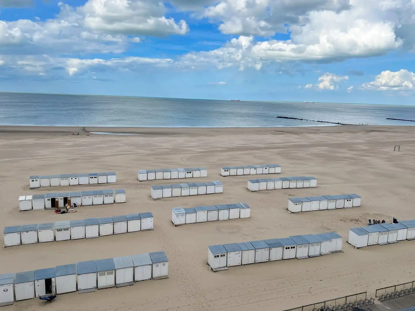 Volledig vernieuwd appartement met frontaal zeezicht gelegen aan het Albertstrand. foto 4