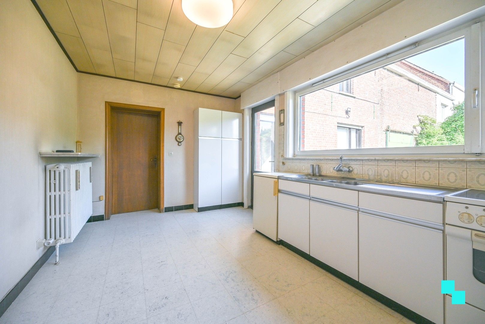 Woning met bijhorende schuur/loods op ruim perceel in Desselgem foto 11