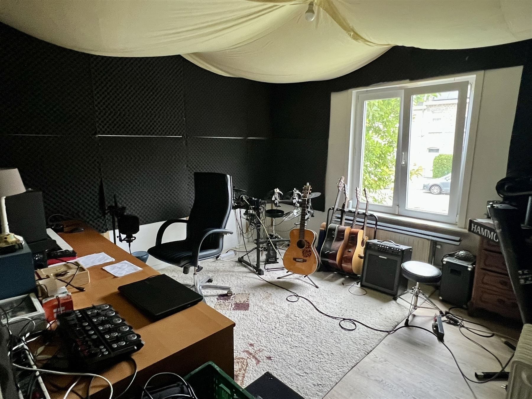 Ruime, comfortabele villa met aangename tuin foto 16