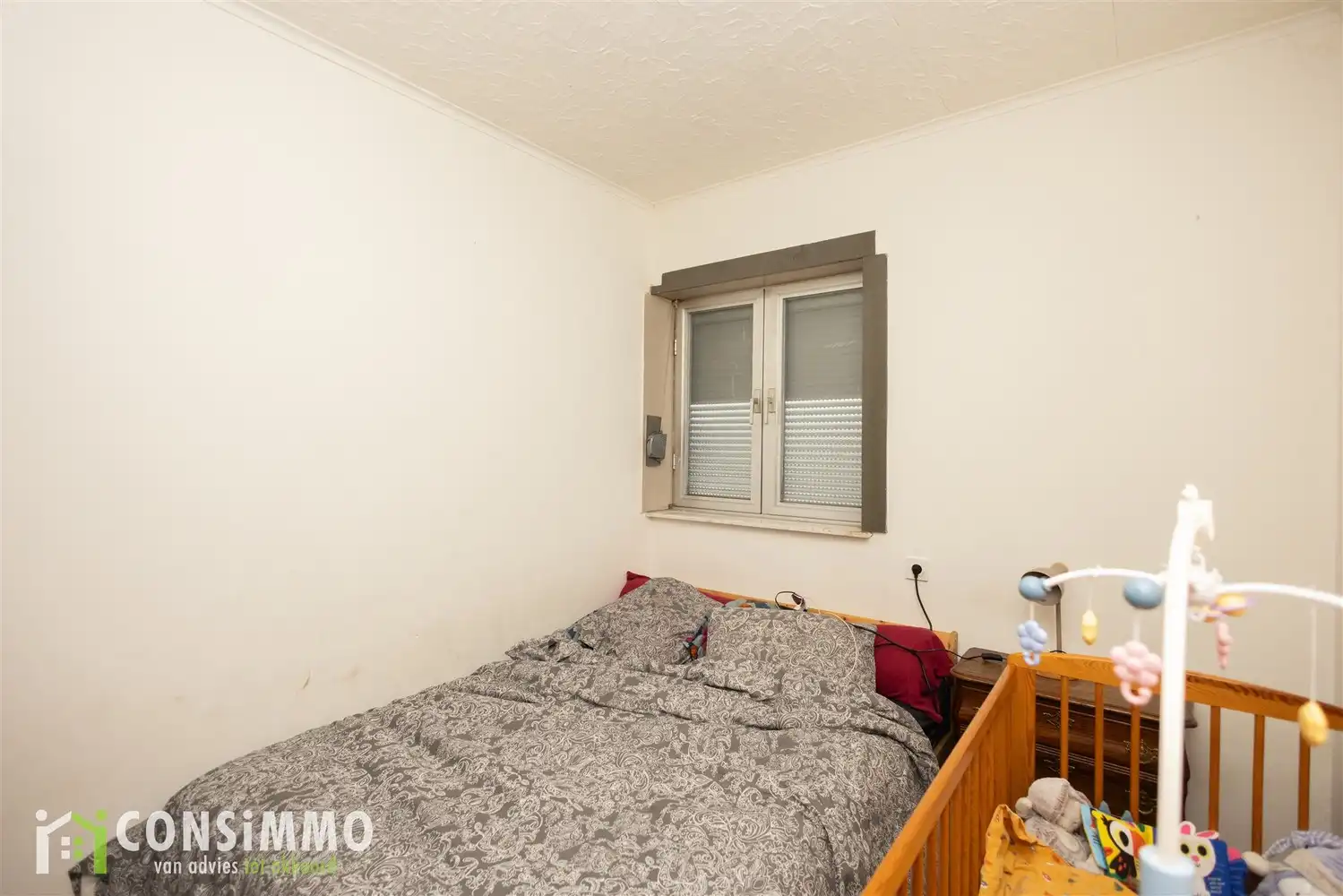 op te knappen appartement met 3 slaapkamers en overdekt terras in Genk foto 20