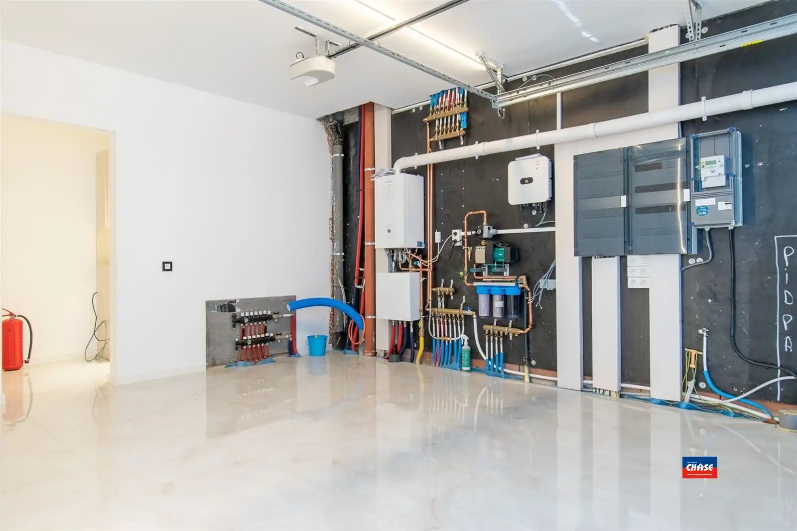 Nieuwbouwwoning met 4 slpks, 3 badk en tuin foto 28