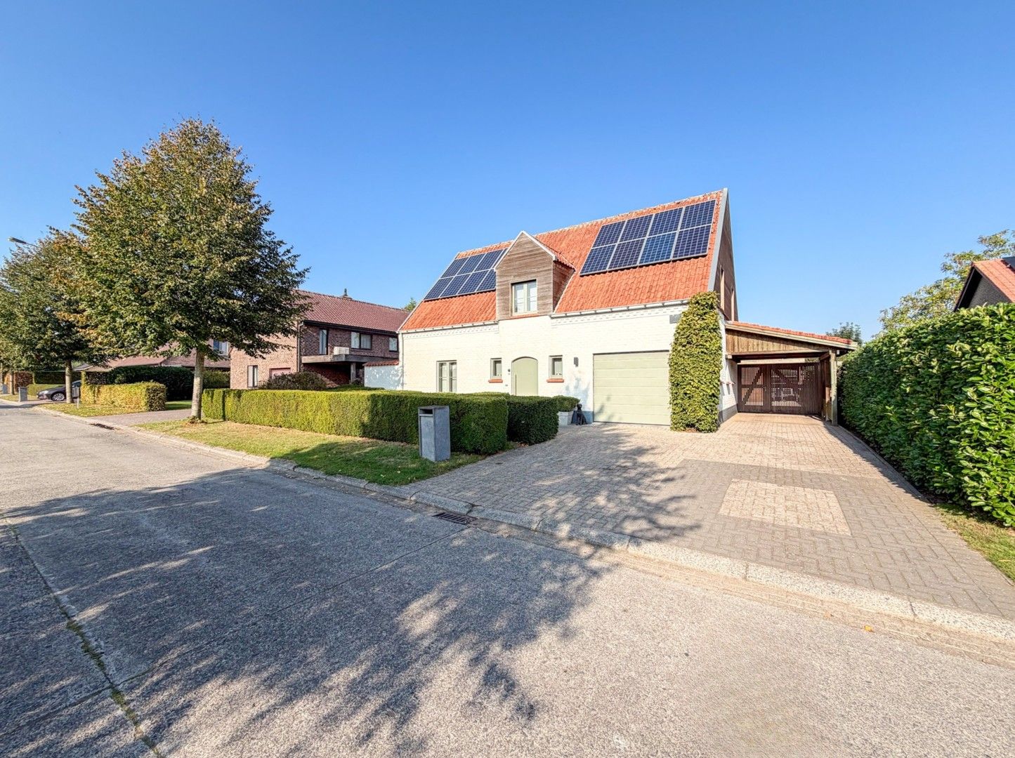 Instapklare, lichtrijke gezinswoning op unieke locatie in Zomergem foto 2
