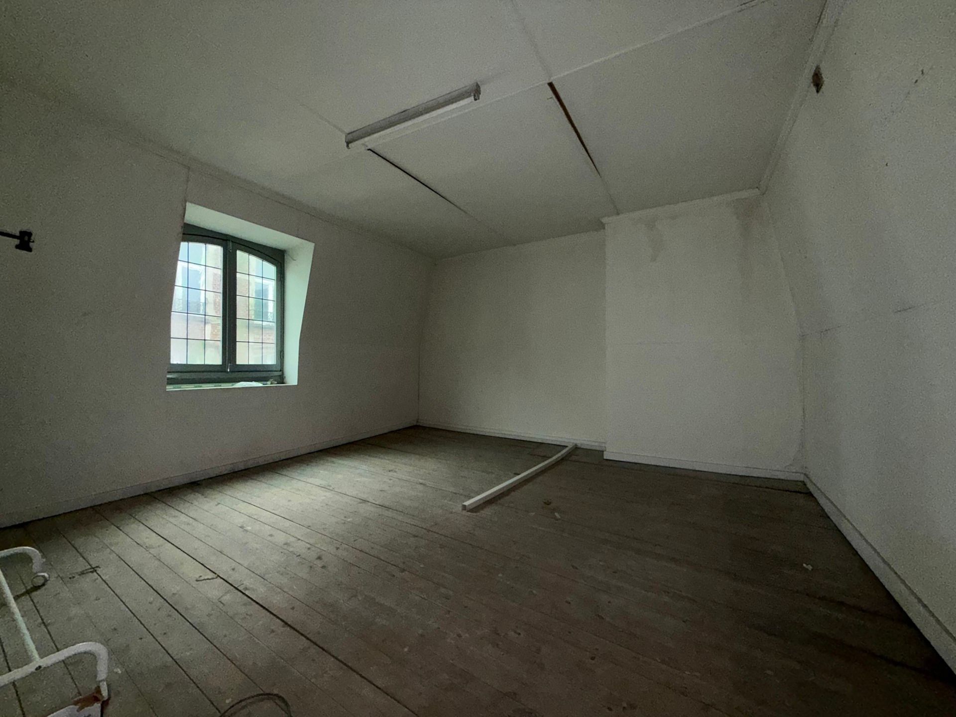 Centraal gelegen handelspand in centrum Oudenaarde foto 12