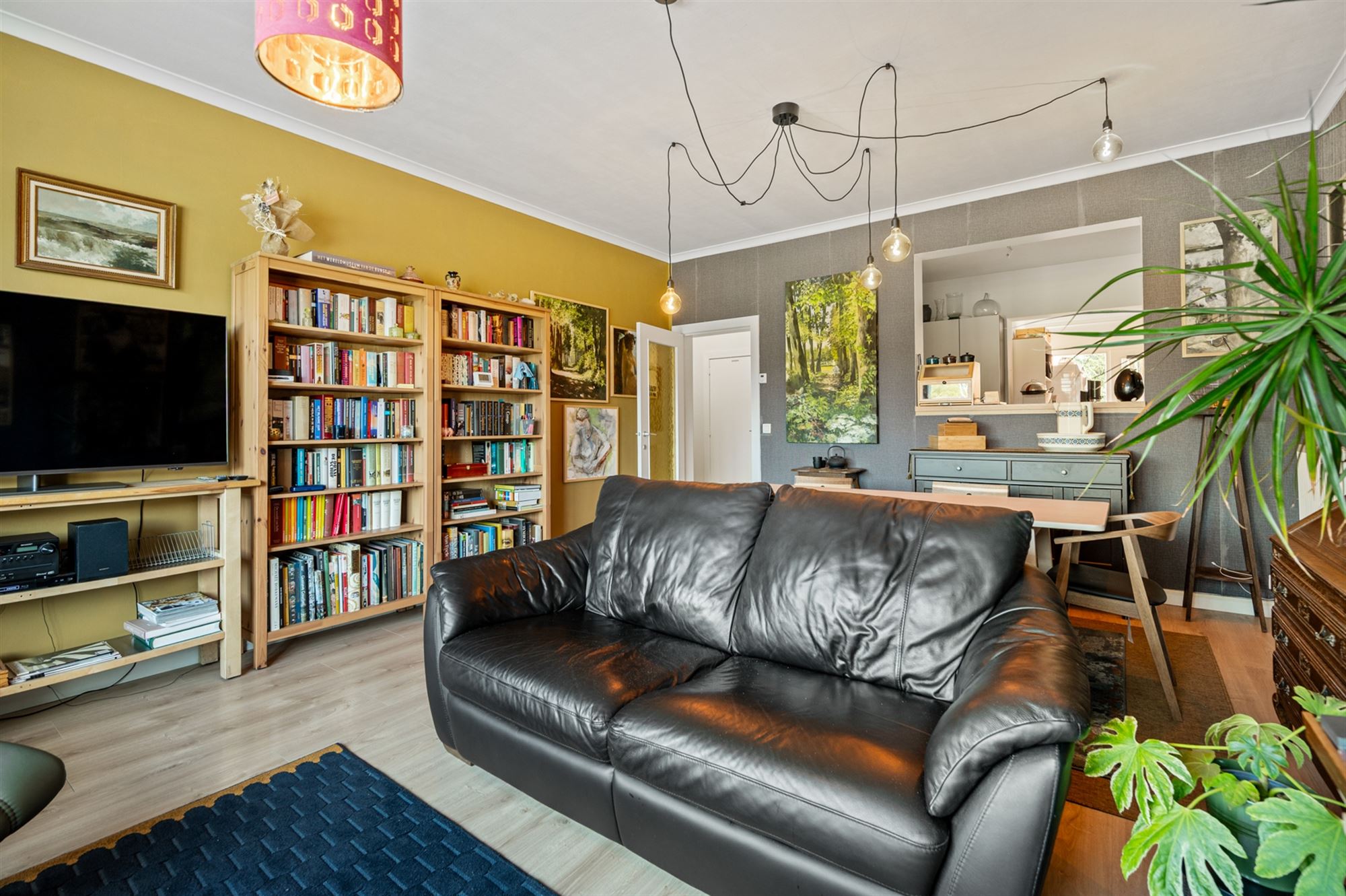 Appartement met 2 slaapkamers en mooie tuin foto 3