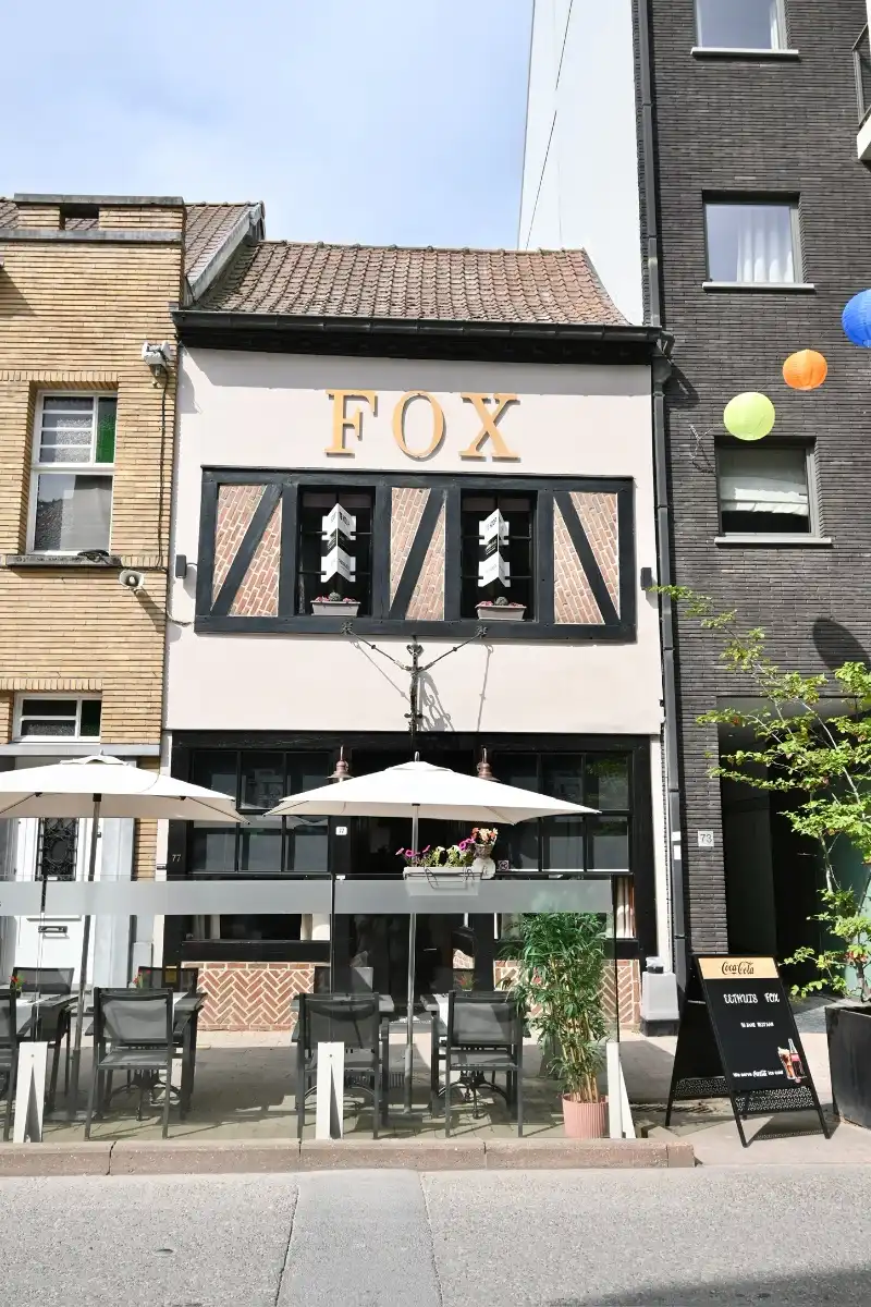 Karaktervolle handelswoning met woonst op toplocatie in het centrum van Deinze foto 23