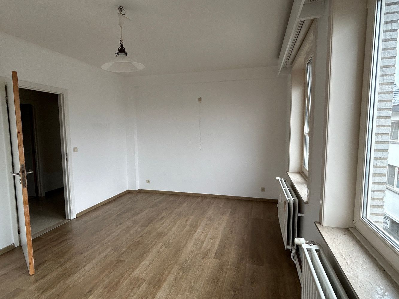 Building met handelsgelijkvloers, 4 appartementen, 3 garages en kelder foto 38