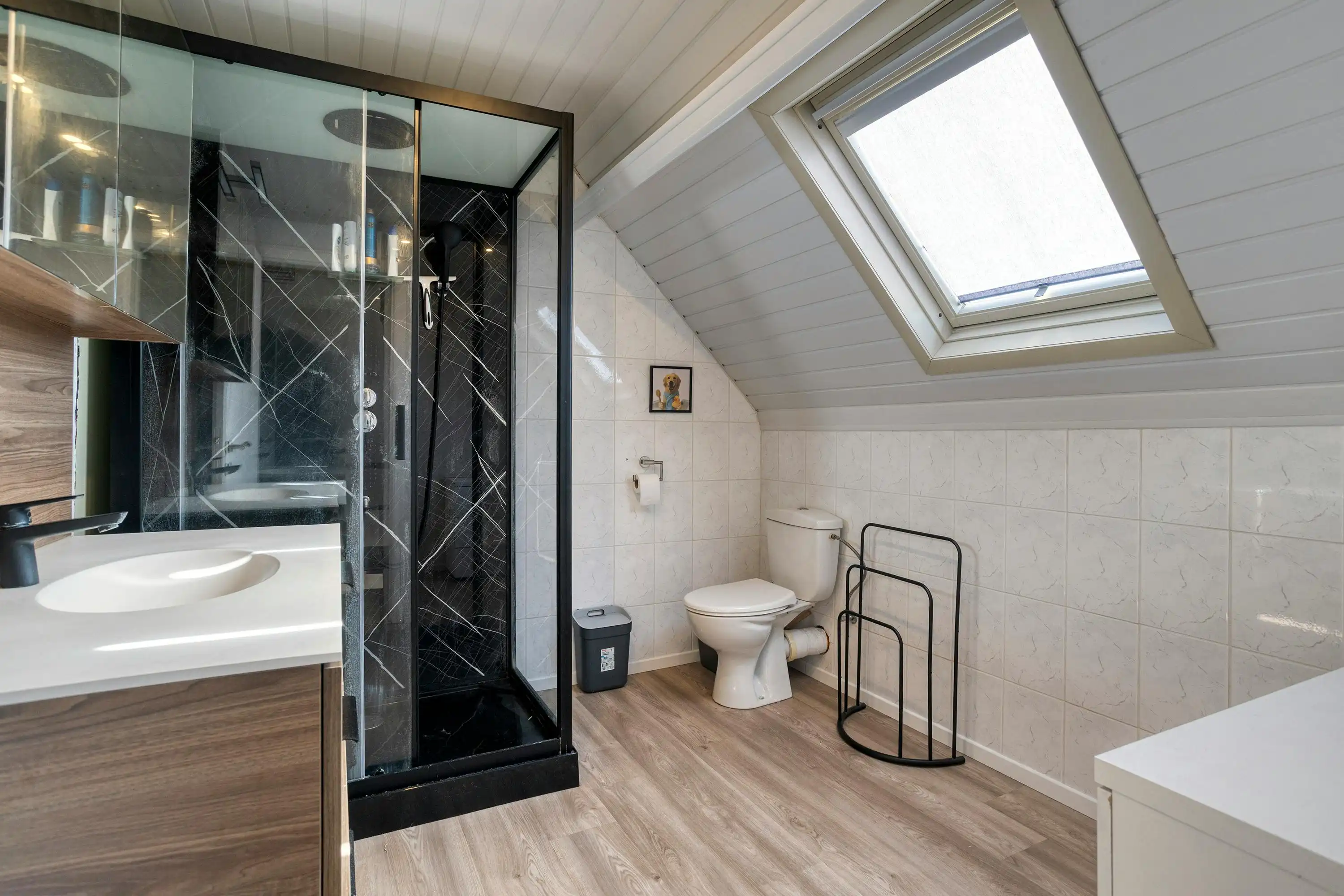 Gezellige rijwoning met stadskoertje te koop in Torhout foto 18