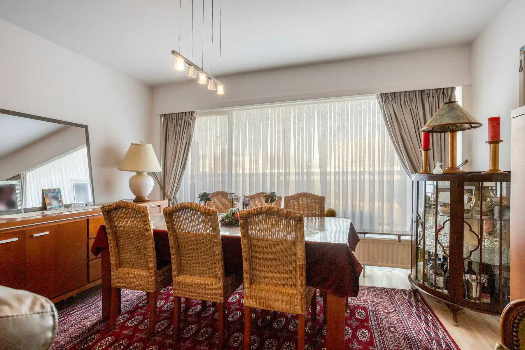 Ruim 3-slaapkamerappartement met terras foto 3