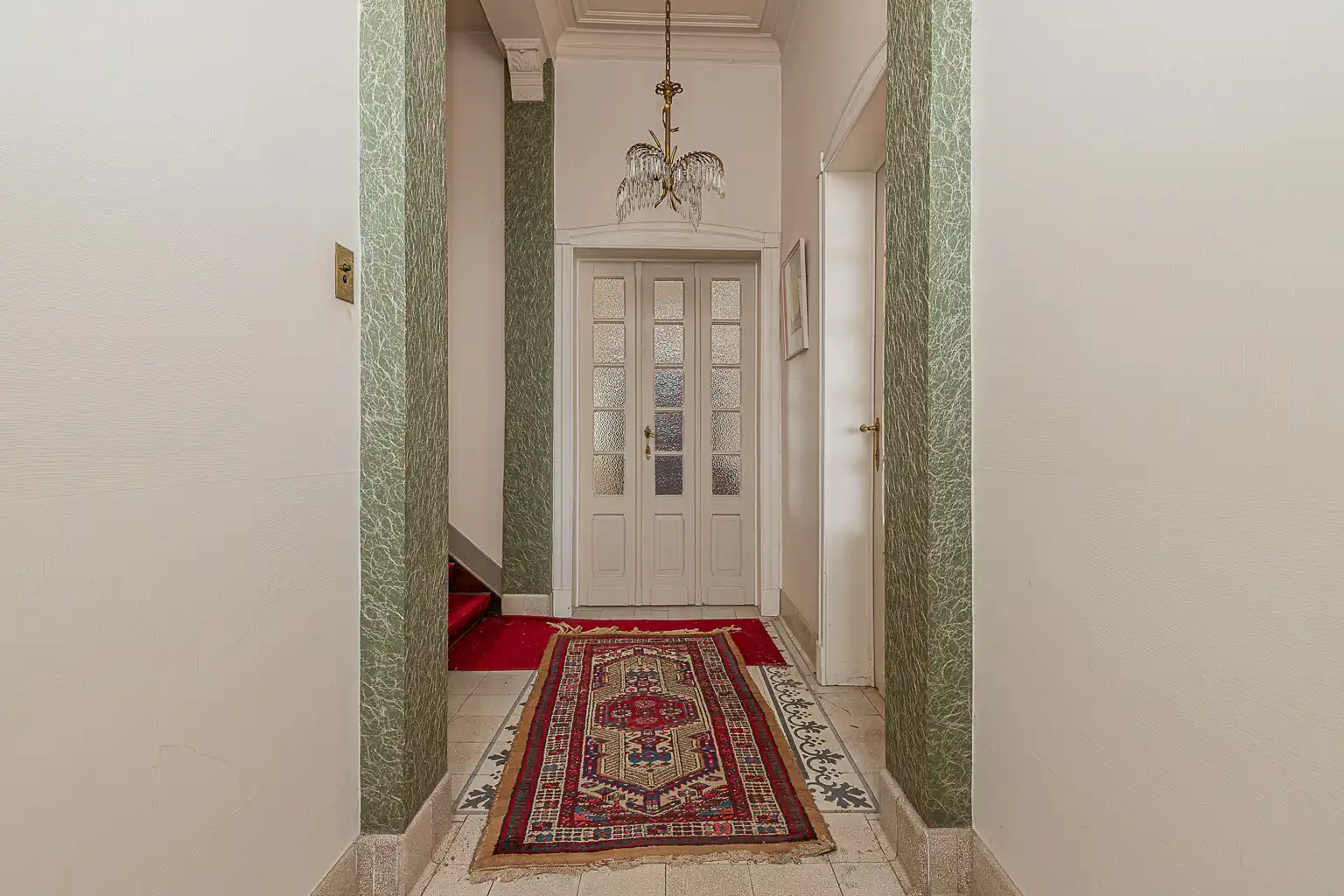 Herenhuis met 5 slaapkamers in Opwijk centrum! foto 2