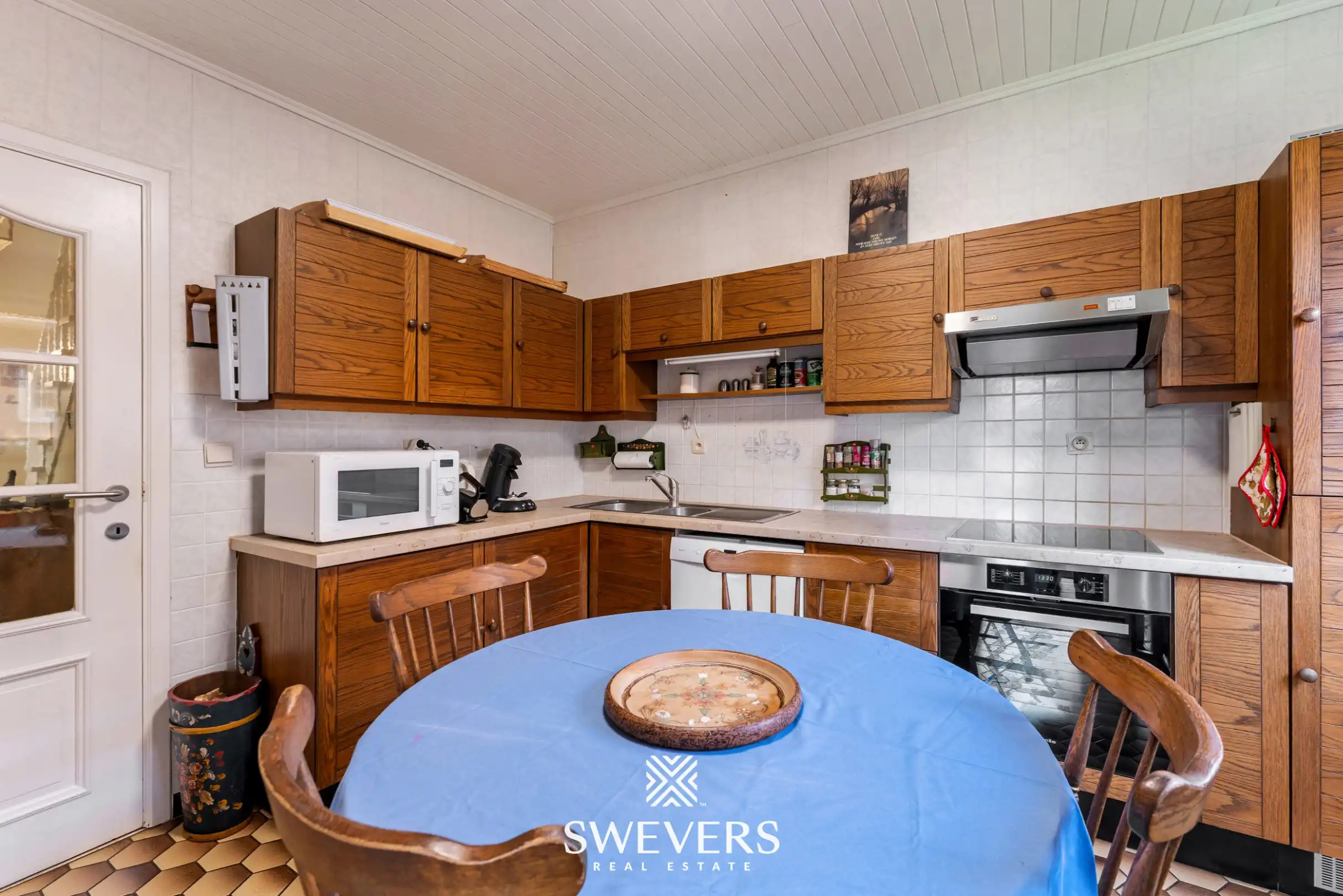 Ruime gezinswoning met 5 slaapkamers en open zicht op groen in Heusden-Zolder foto 10