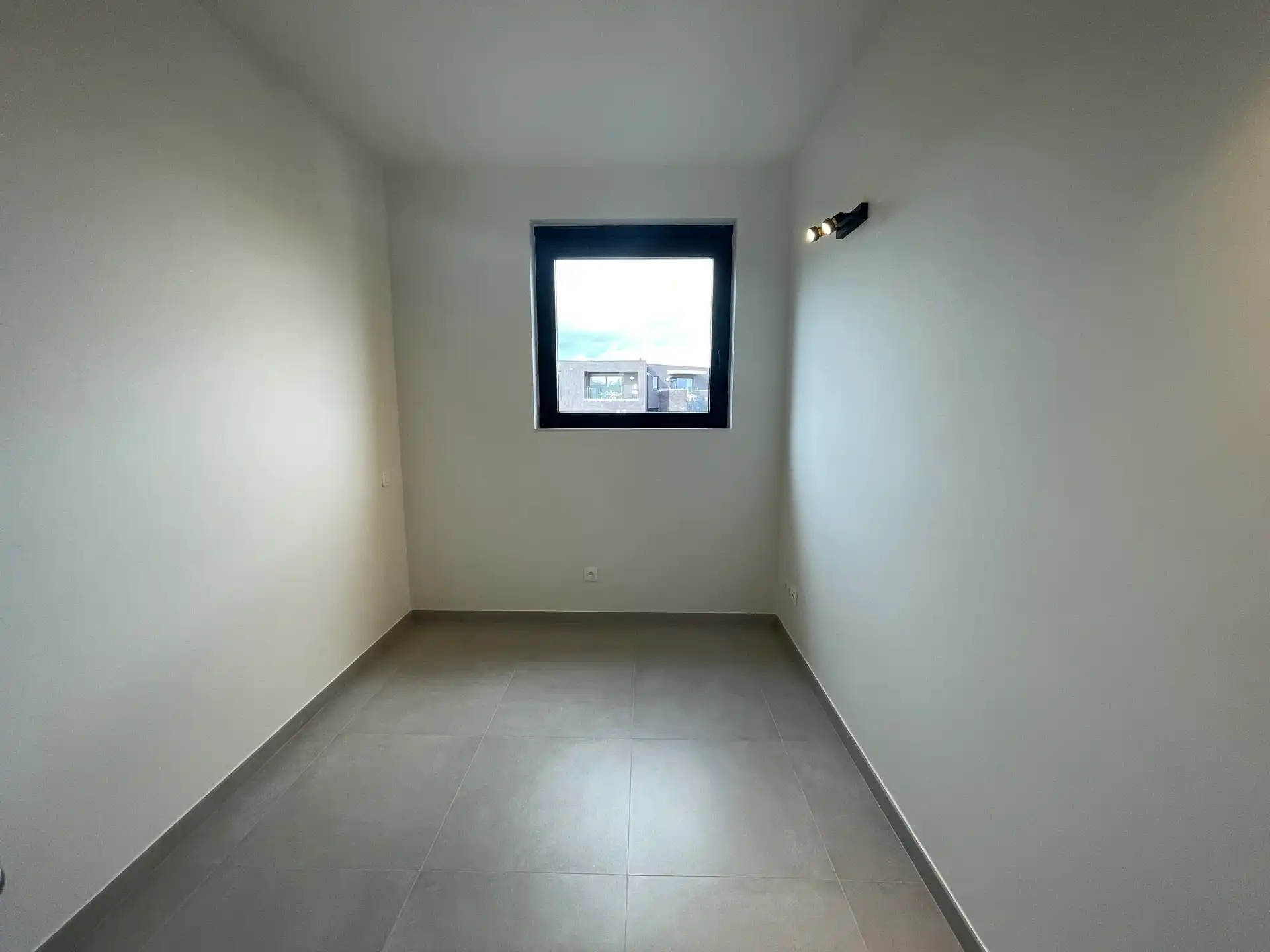 LEDE -  Recente HoB in rustige wijk. foto 12
