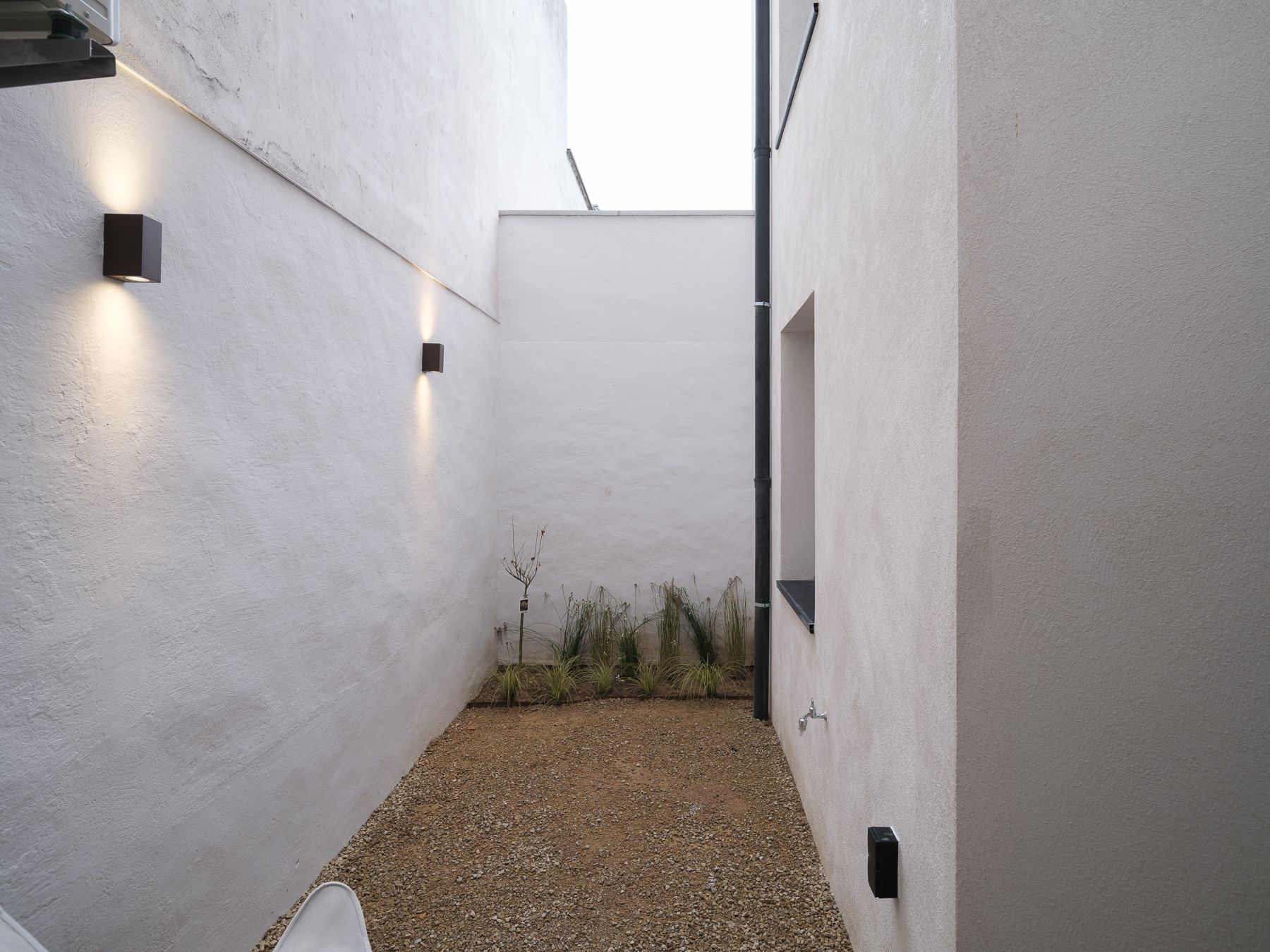 Gerenoveerd energiezuinig tweeslaapkamer appartement met buitenruimte foto 4