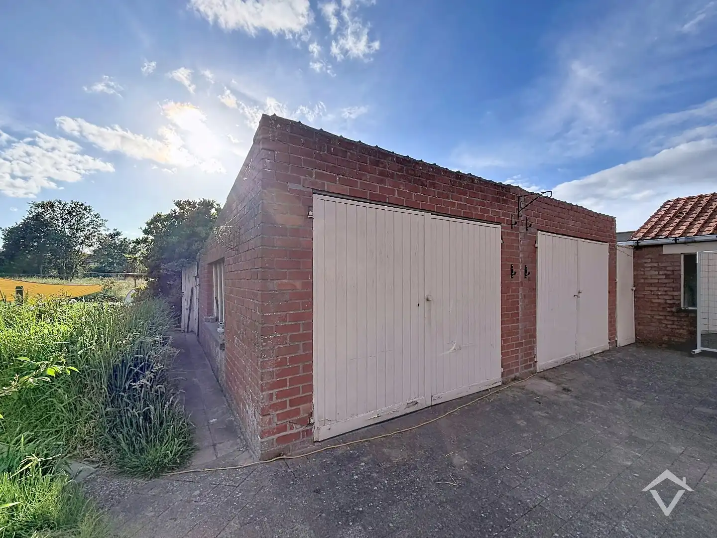 Woning met 3 slaapkamers en 2 garages te Eernegem foto 20