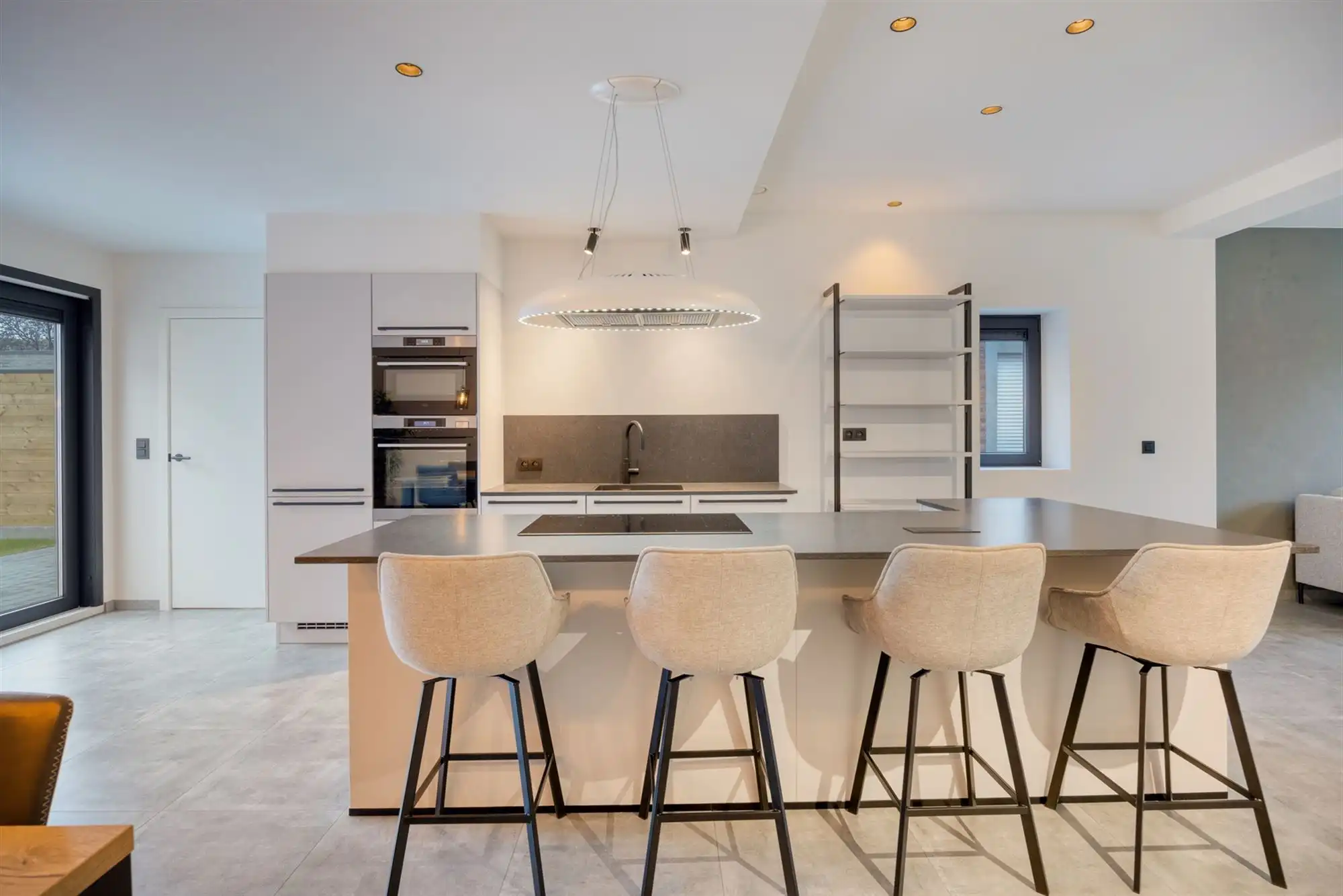 Moderne woning met 3 slaapkamers, 2 badkamers aan de vaart foto 10