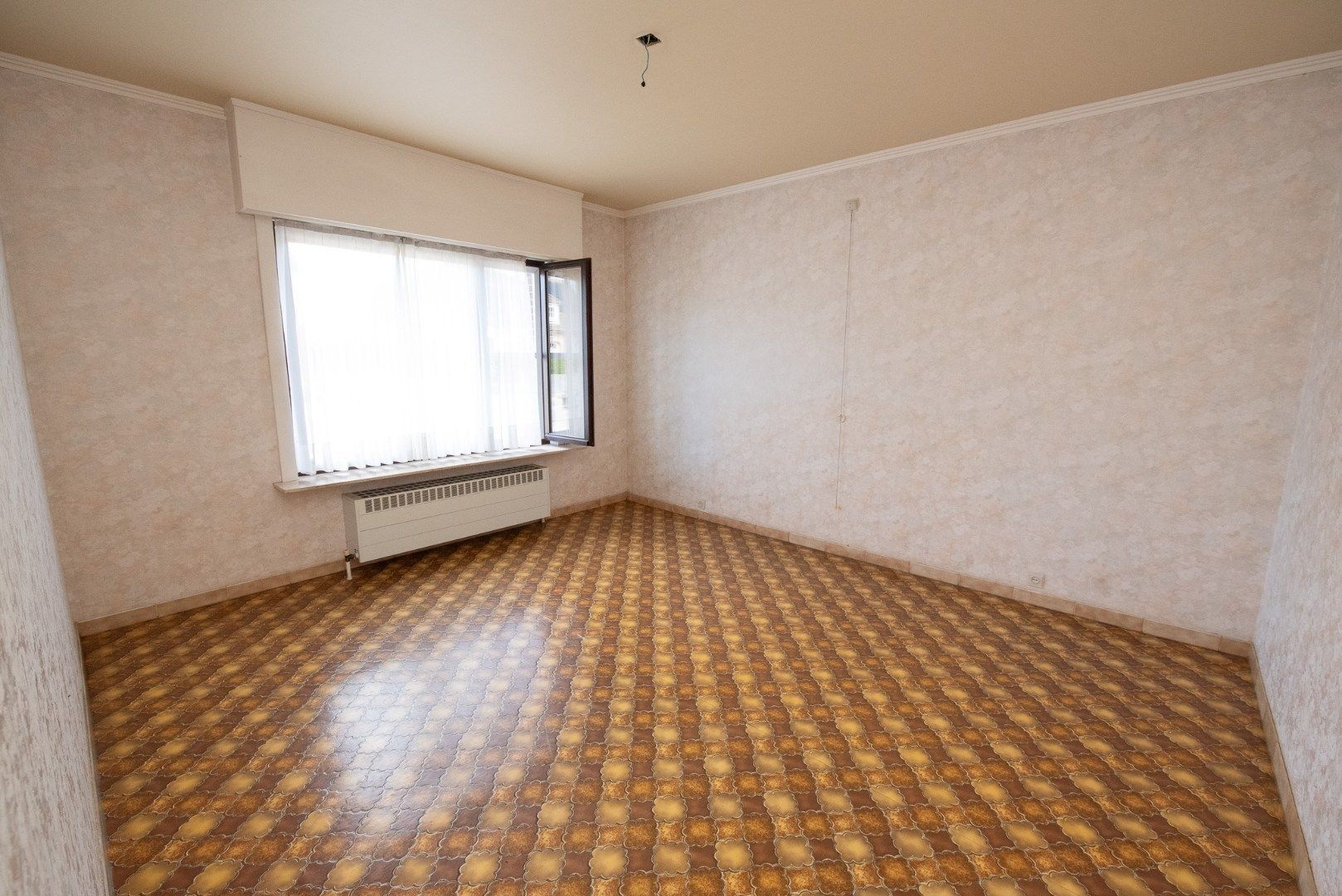 Halfopen woning op 860 m² met zuidgerichte tuin TE KOOP in Sint-Eloois-Vijve!! foto 10
