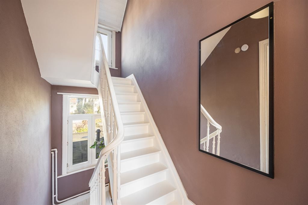 Authentieke woning met 4 slpk en grote tuin foto 17