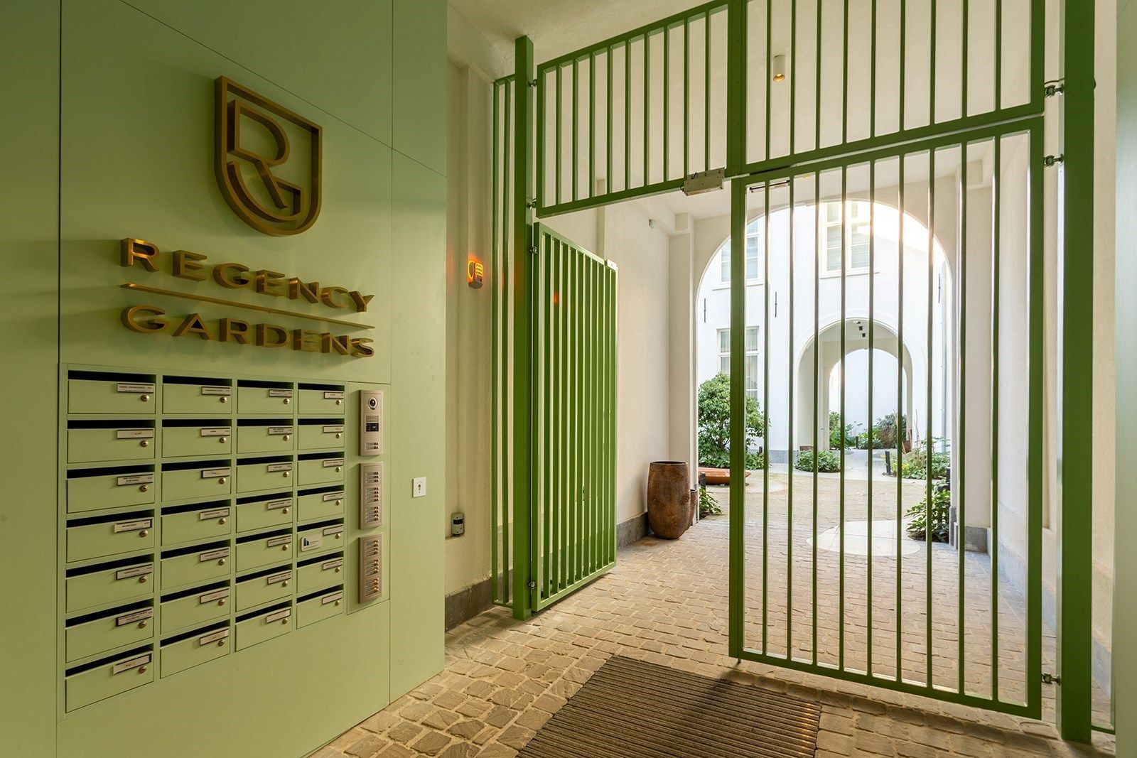 Gemeubeld luxe nieuwbouwappartement gelegen in het hartje van Antwerpen.  foto 2