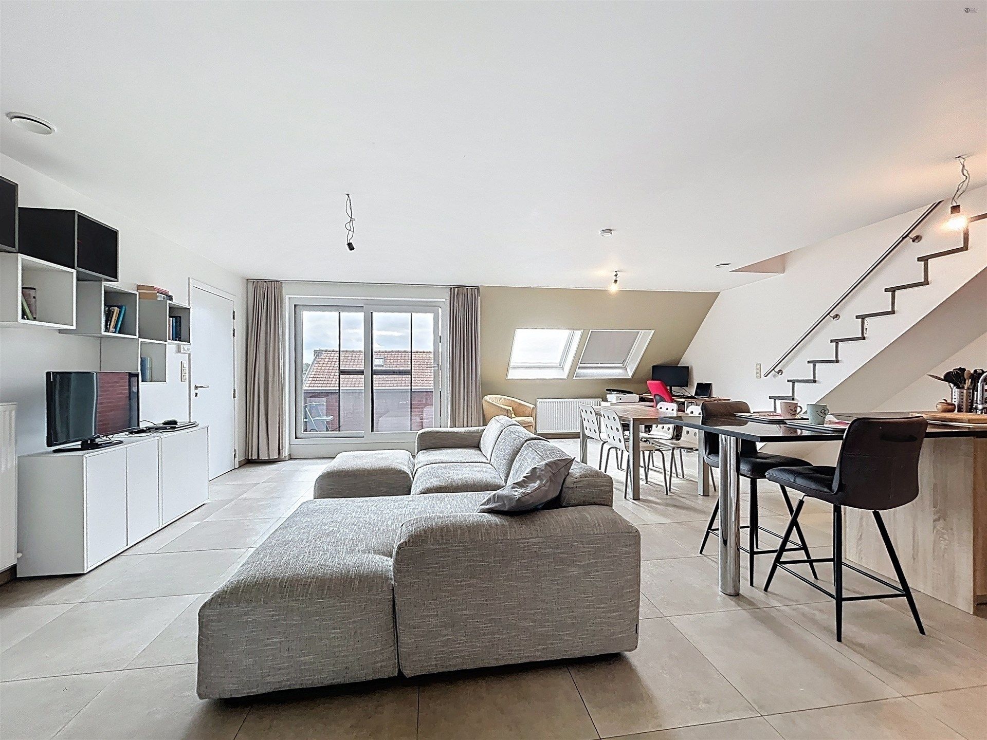 Recent en energiezuinig 2-slk app (127m²) met overdekte autostaanplaats foto 4