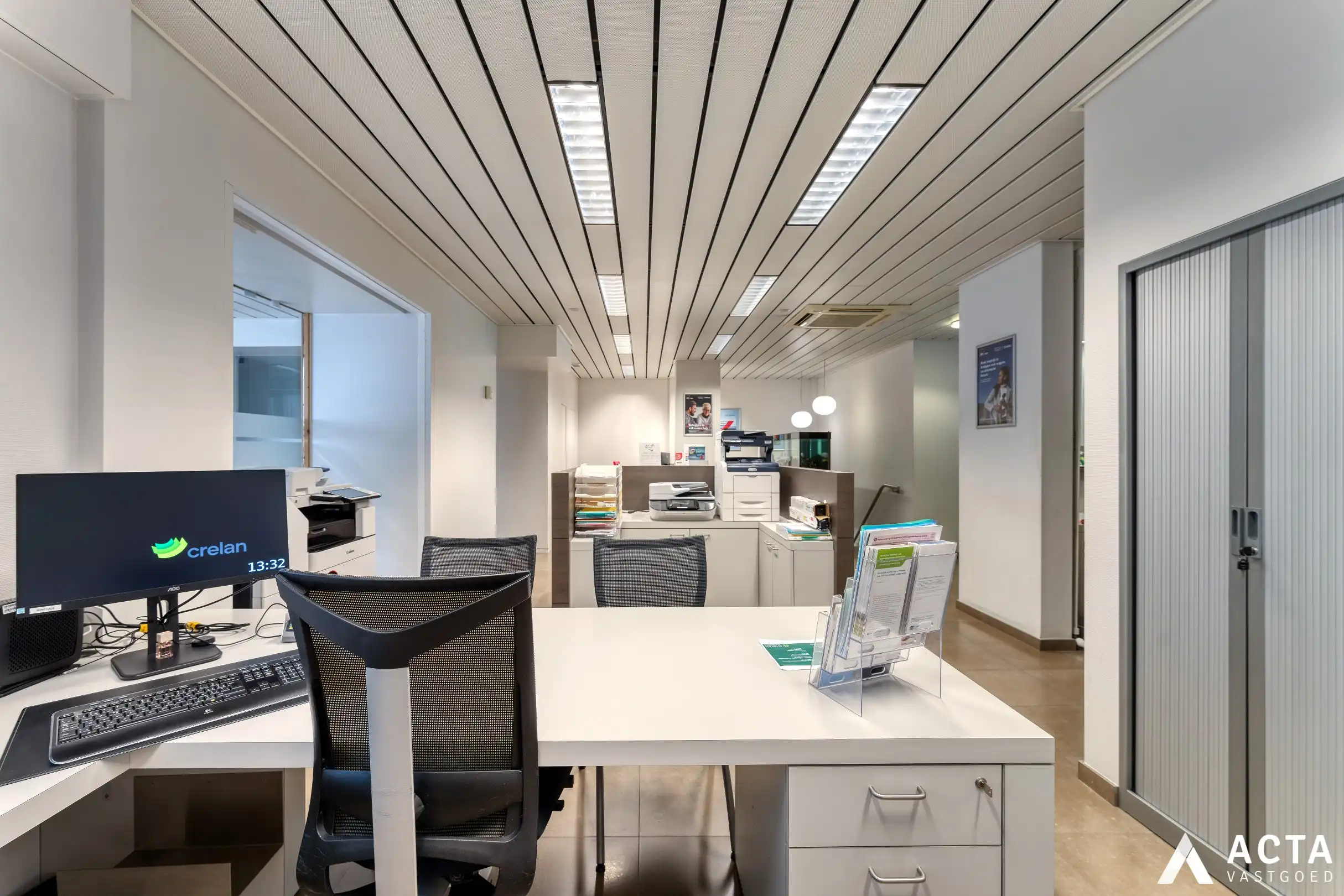 Ruim handelspand met parking op het Wapenplein in Oostende foto 6