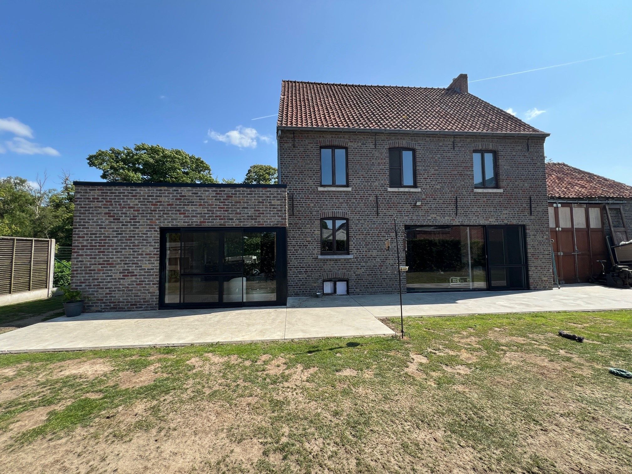 Instapklare woning met veel potentieel! foto 9