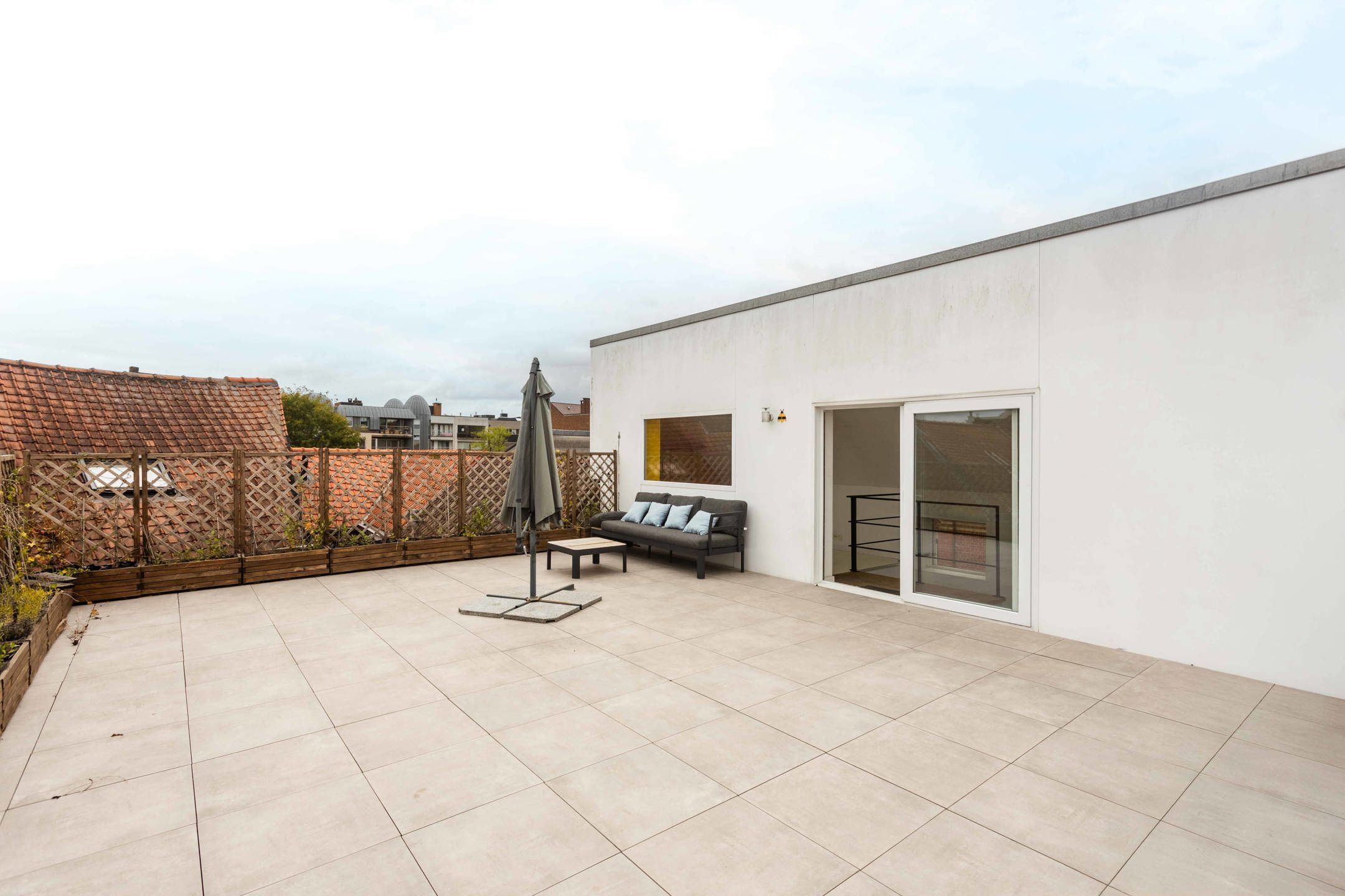 Zeer ruime en trendy stadswoning met heerlijk dakterras! foto 18