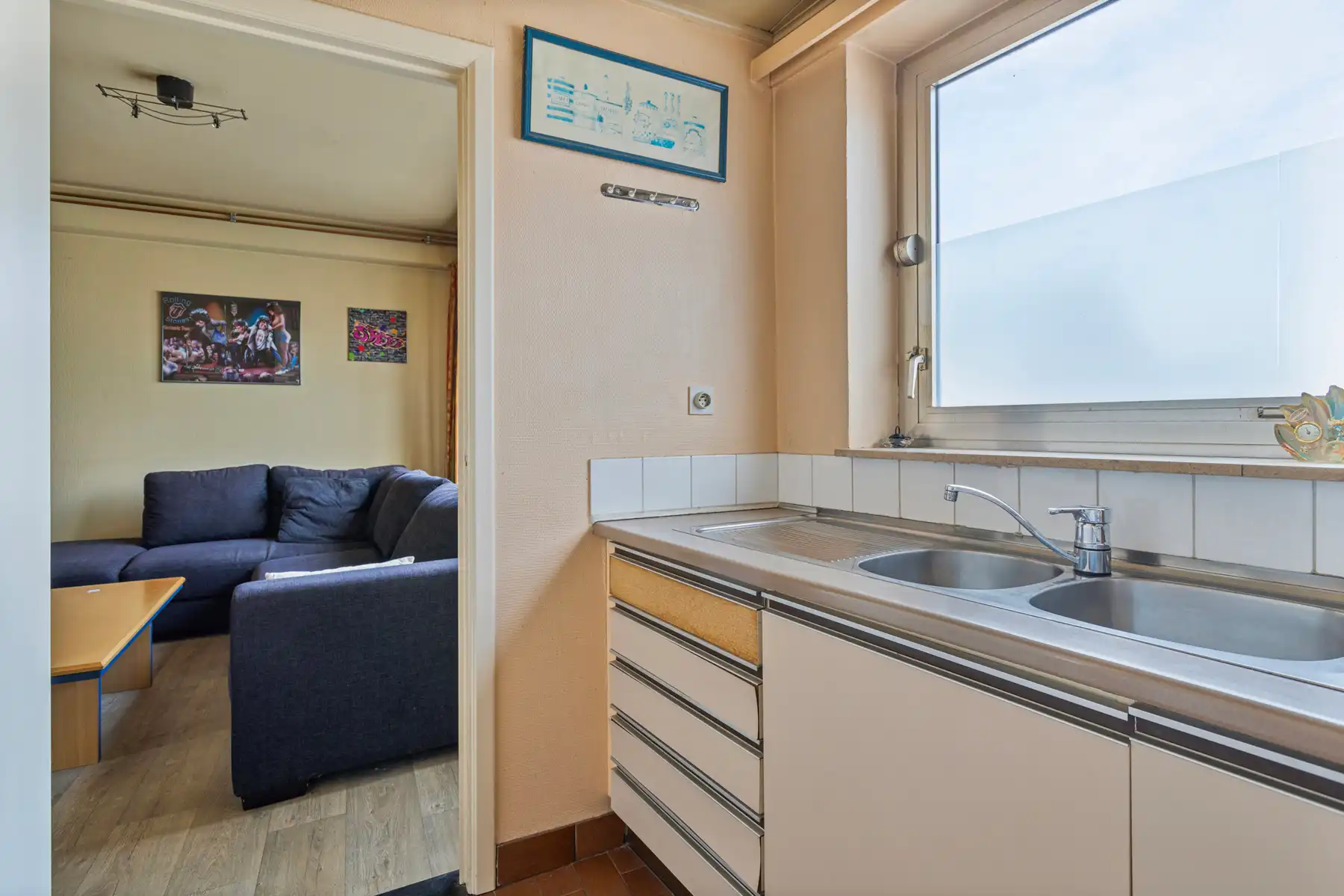 Solide eigendom: commerciële ruimte met atelier + 2 appart. foto 6