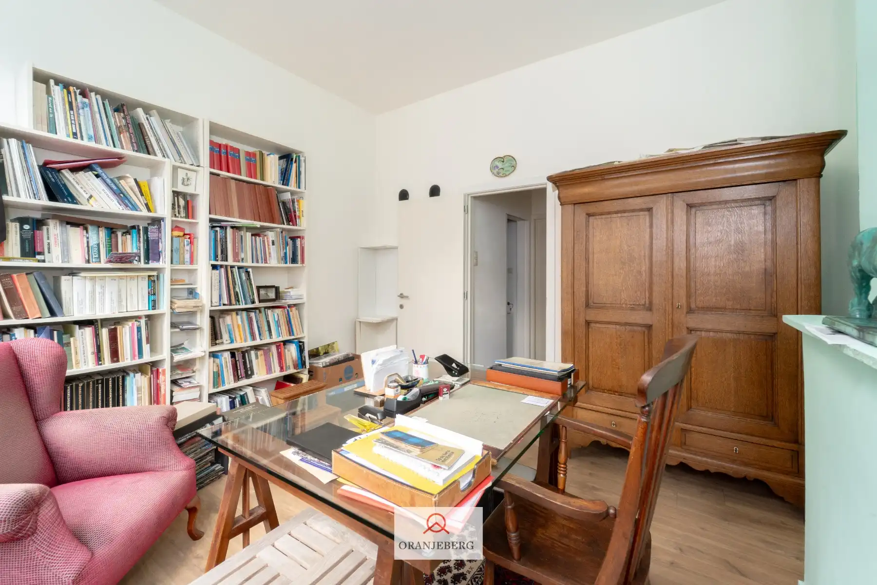 Huis met tuintje vlakbij Coupure foto 24