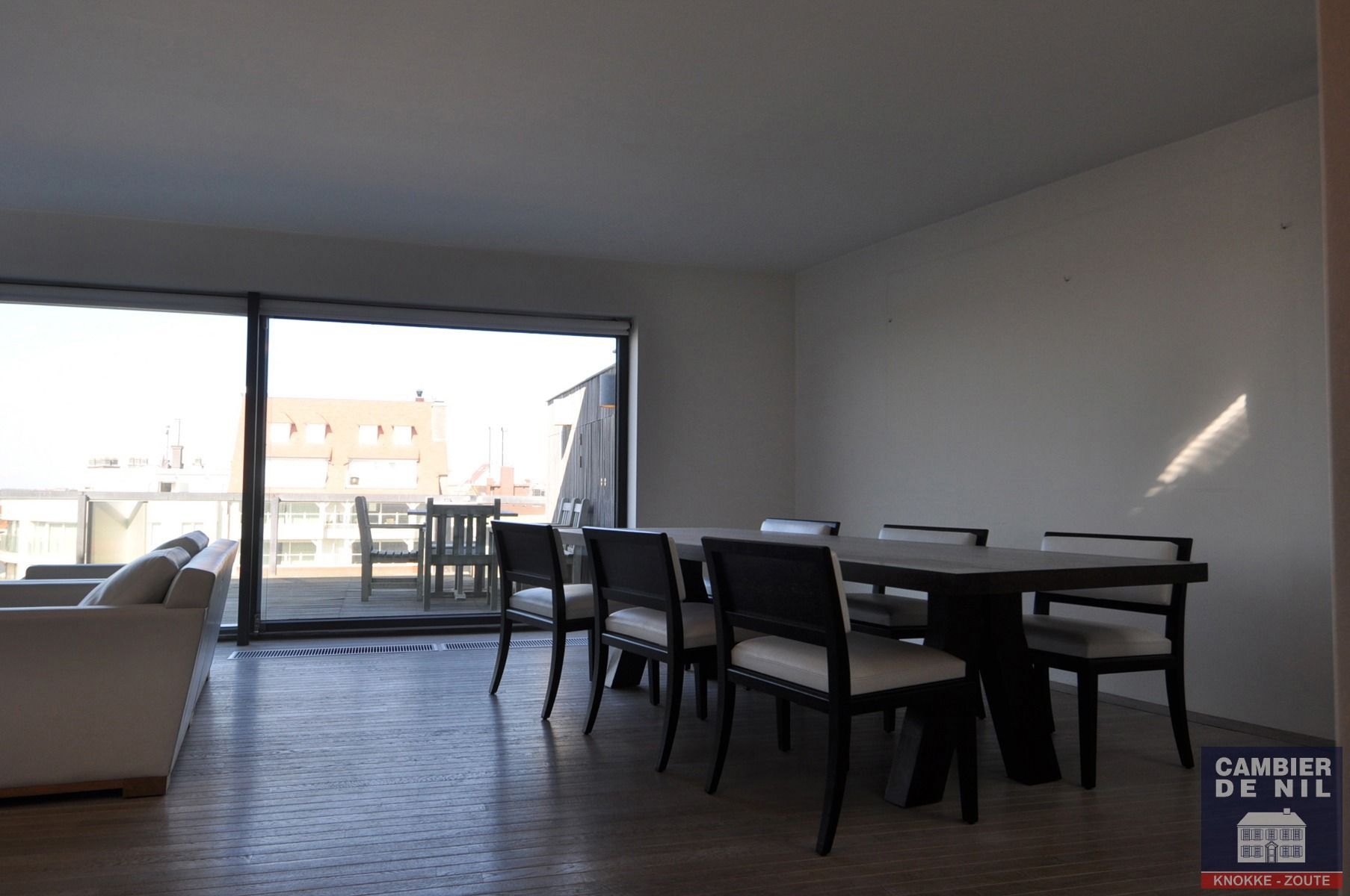 Gemeubeld appartement prachtig gelegen in een standingvolle residentie! foto 8