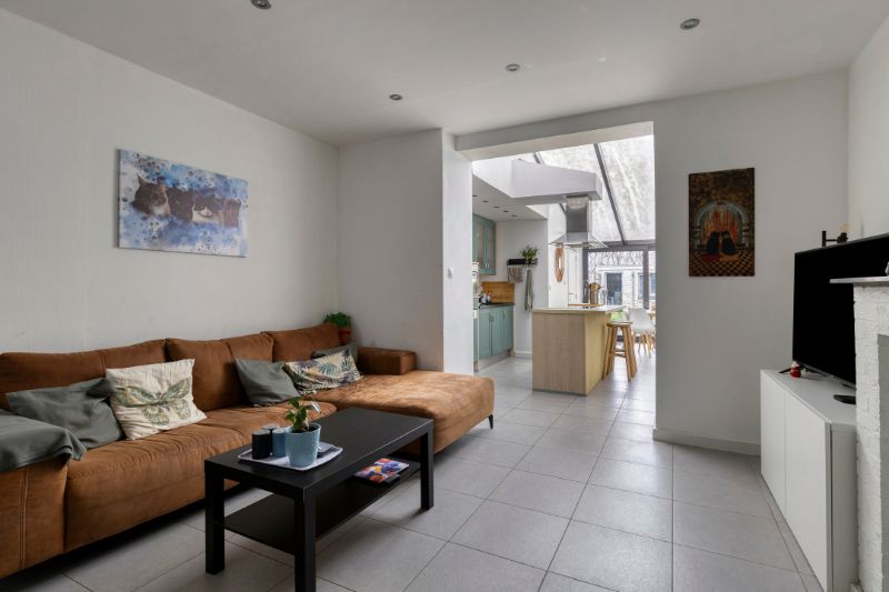 Aangename op te frissen woning met drie slaapkamers foto {{pictureIndex}}