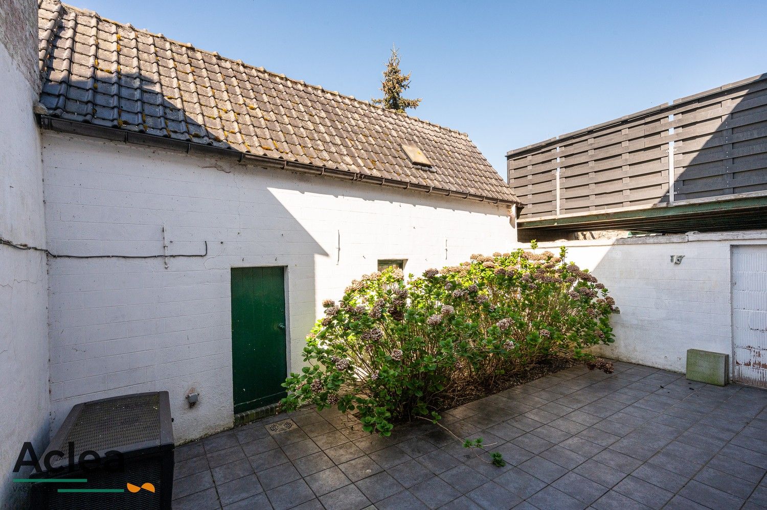 Verzorgde woning met 2 zeer ruime slpks en bureauruimte foto 12