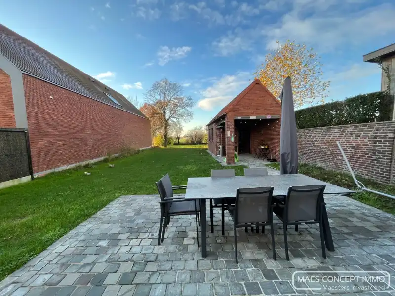 Prachtig gerenoveerde woning  te huur in Gijzelbrechtegem foto 2