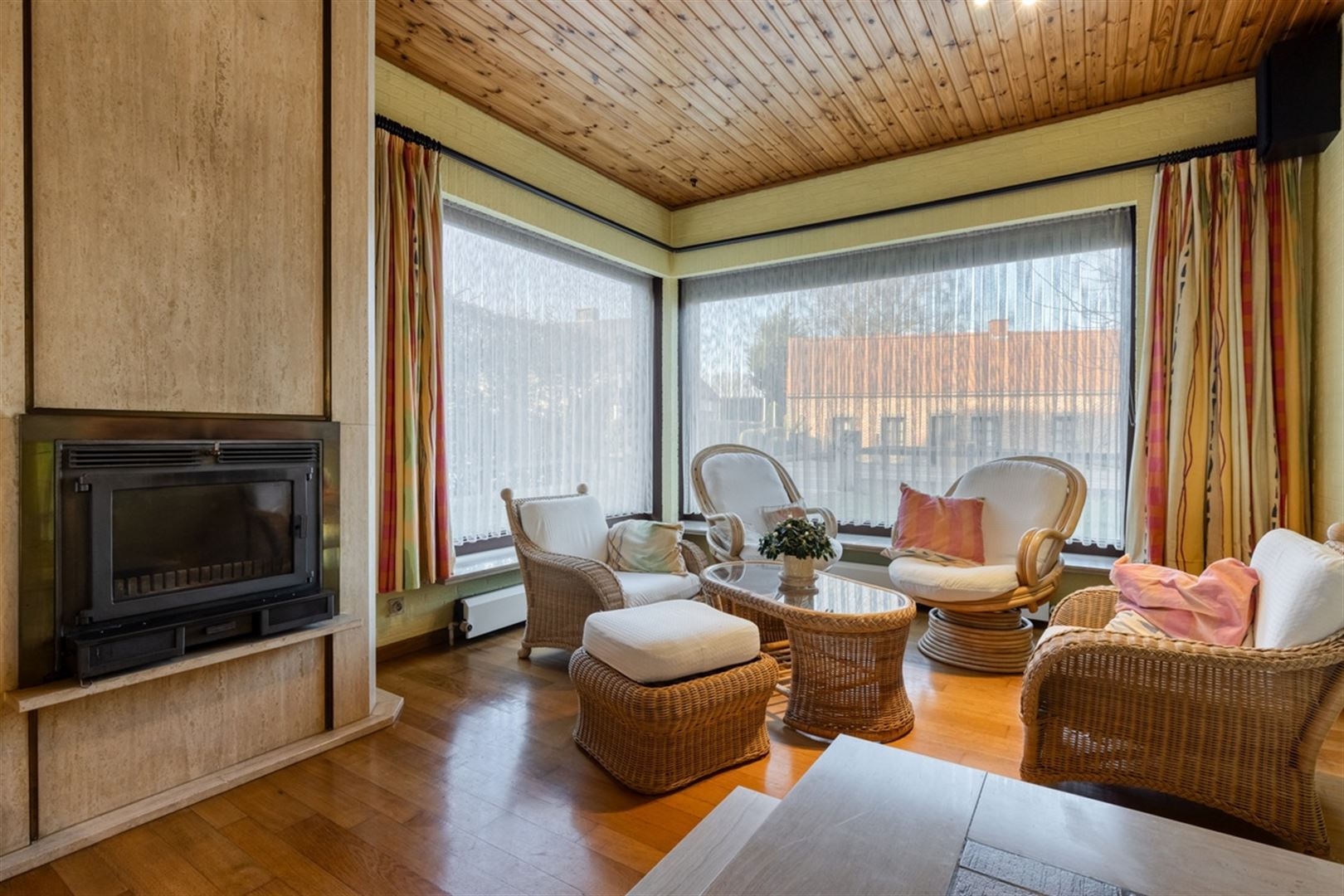 Mooi gelegen statige woning op 1231 m2 foto 6