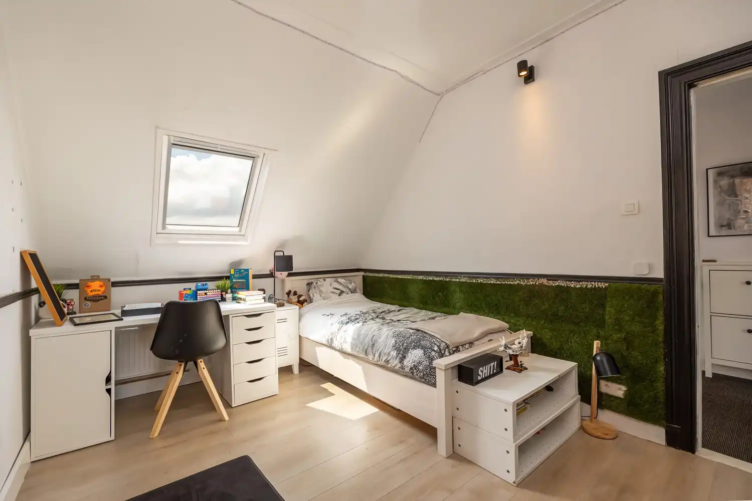 Karaktervolle ruime burgerwoning foto 19