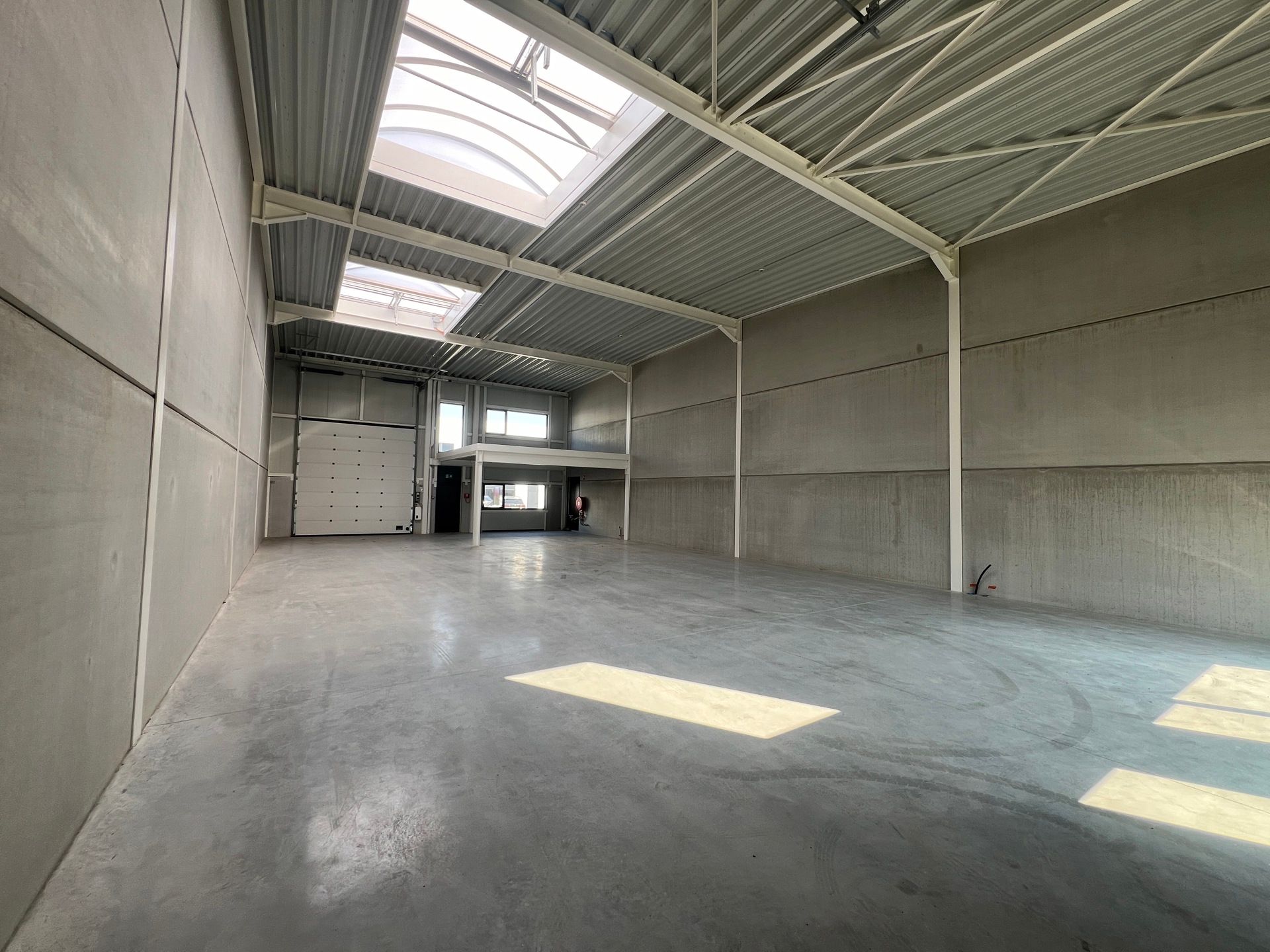 NIEUWBOUW KMO-UNIT VAN 288m² foto 3