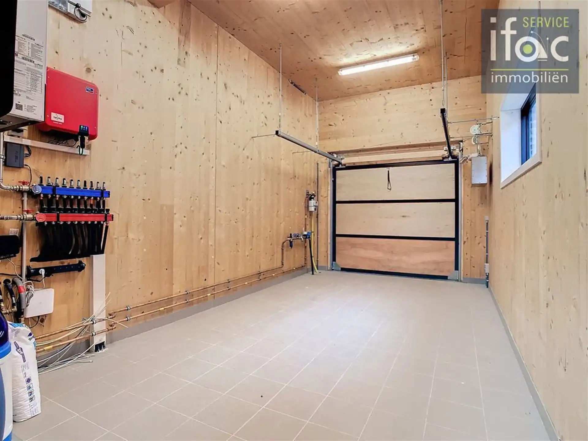 Villa met 4 slaapkamers, 2 badkamers en een grote tuin foto 20