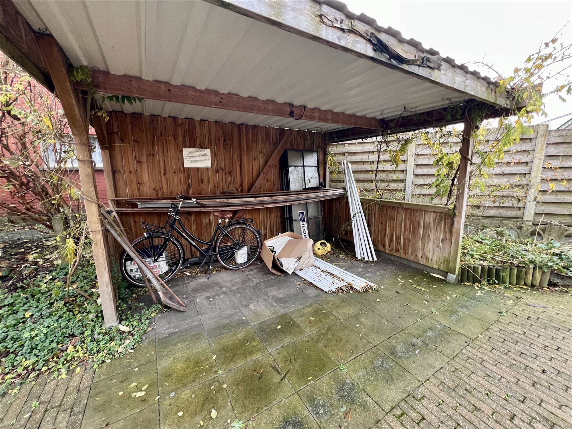 Gelijkvloers op te frissen pareltje te koop in Baarle-Hertog foto 25