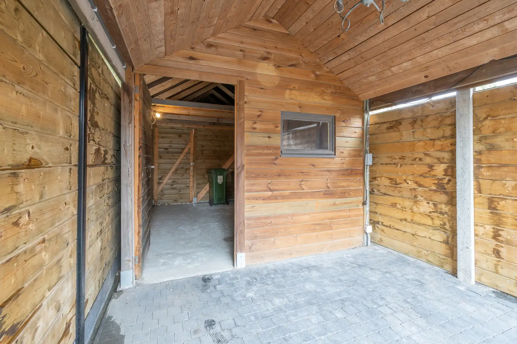 Instapklare gerenoveerde woning met 4 slaapkamers, stijlvolle badkamer en gunstig EPC in het centrum van Gooreind-Wuustwezel. foto 21