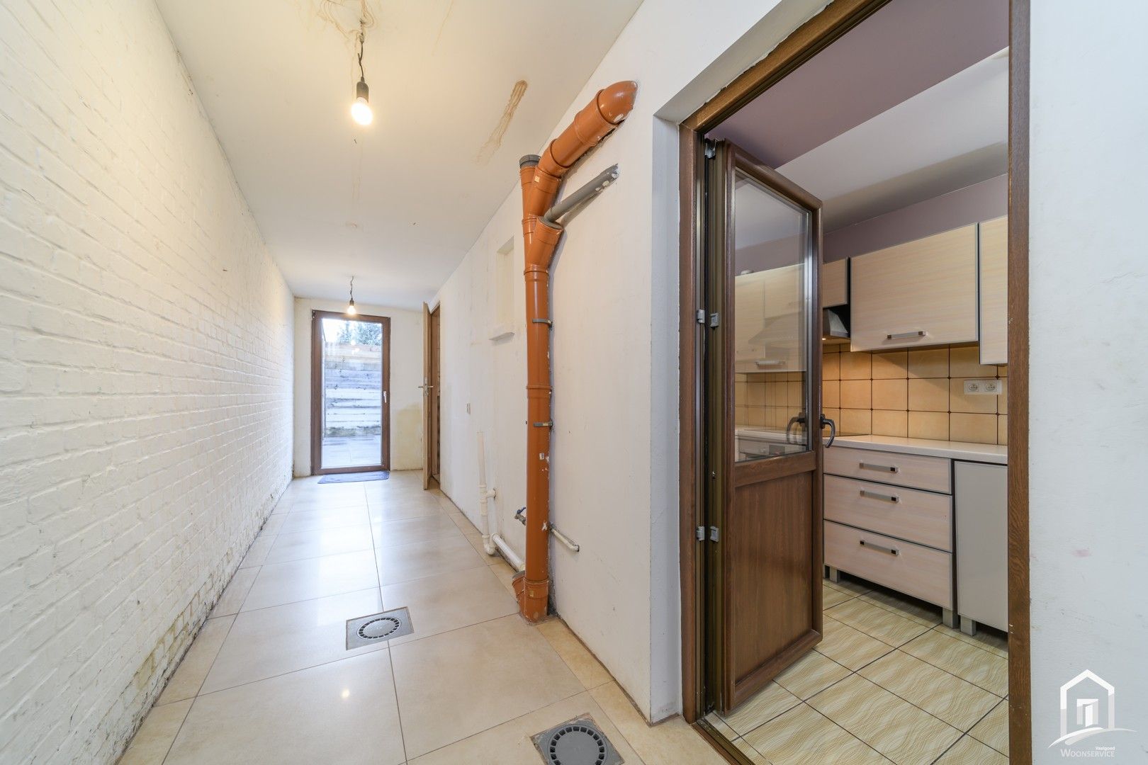 Verder af te werken gezinswoning te Zelzate foto 5