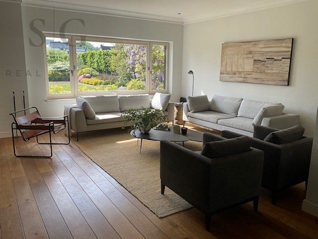 Architecturale villa “Zonnewende” met parktuin in centrum Bree – erfgoed met ziel foto 9