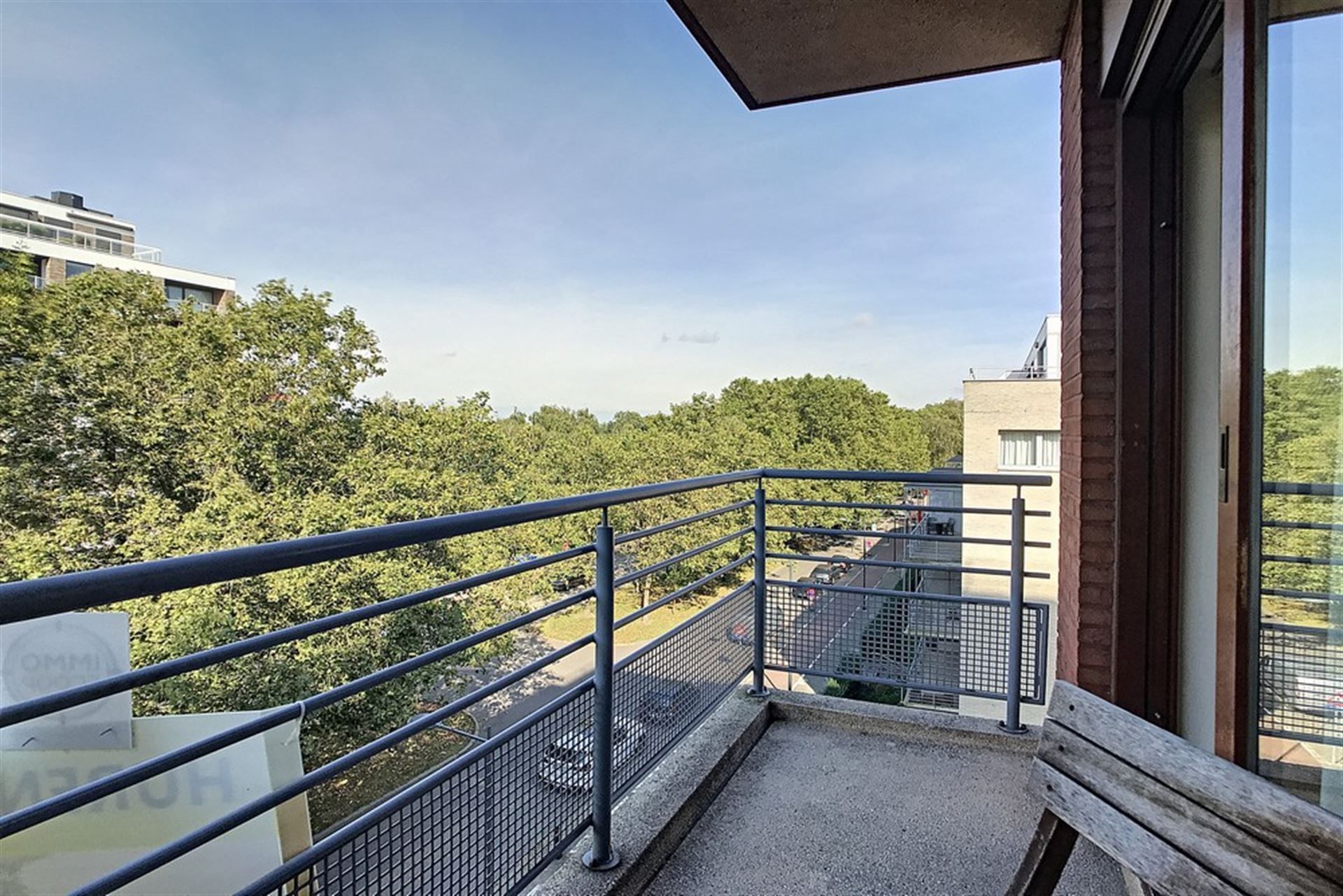 Gezellig appartement te Evere foto 5