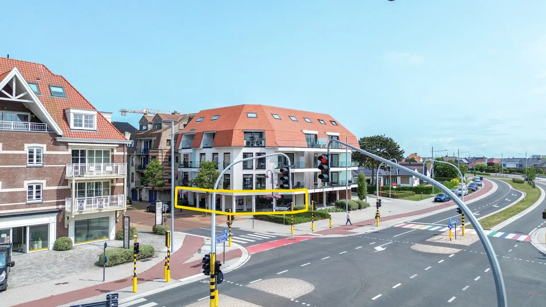 Handelspand op topligging in Wenduine – casco 200 m² foto 4