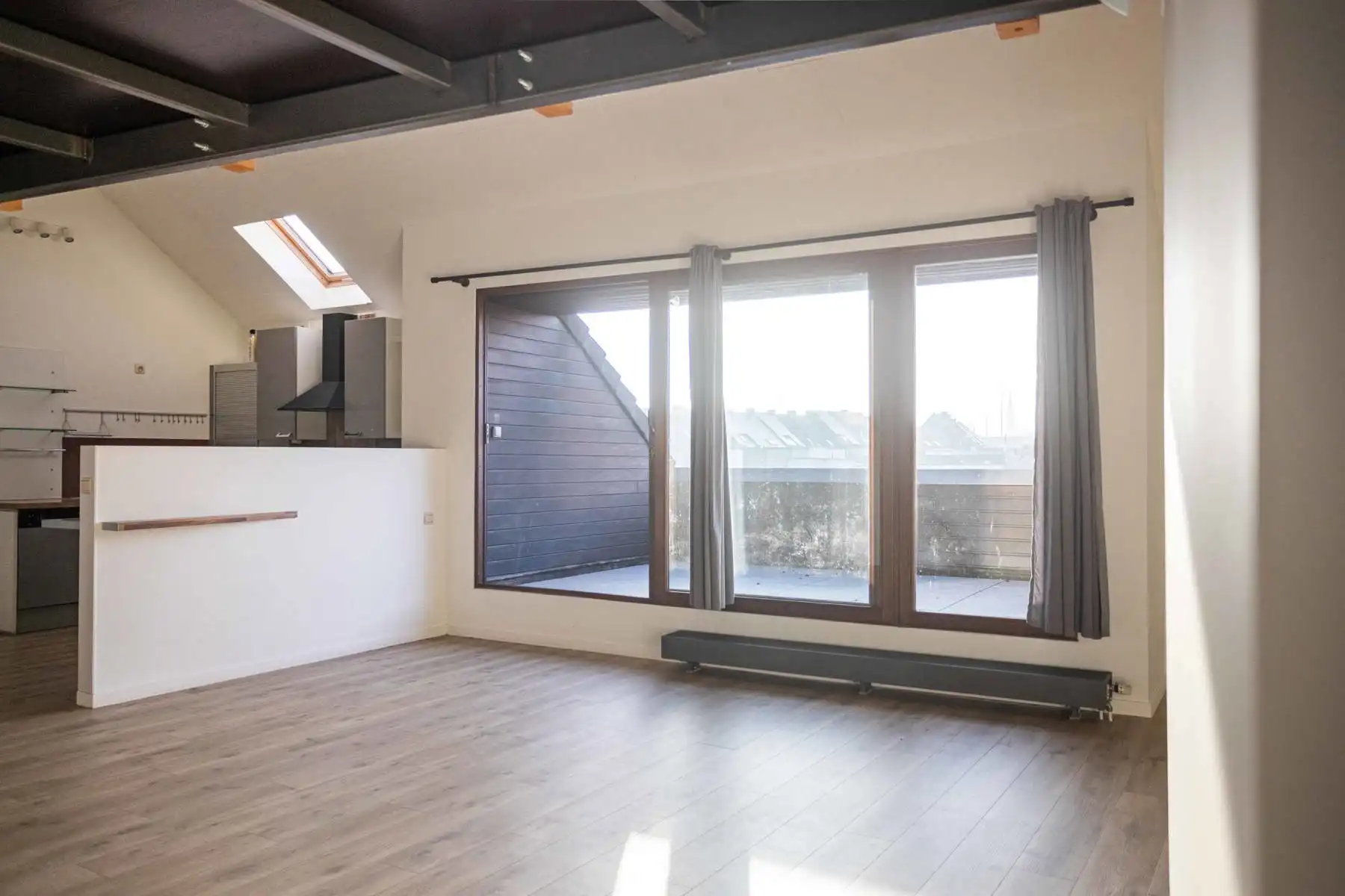 Te koop: ruim dakappartement met terras en private parking foto 24