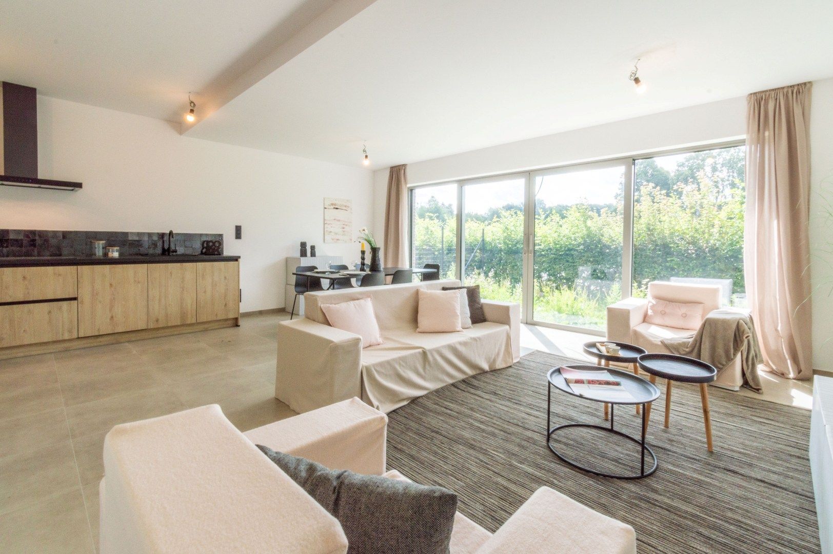 Nieuwbouwwoning met 3 slaapkamers, garage en tuin  foto 4