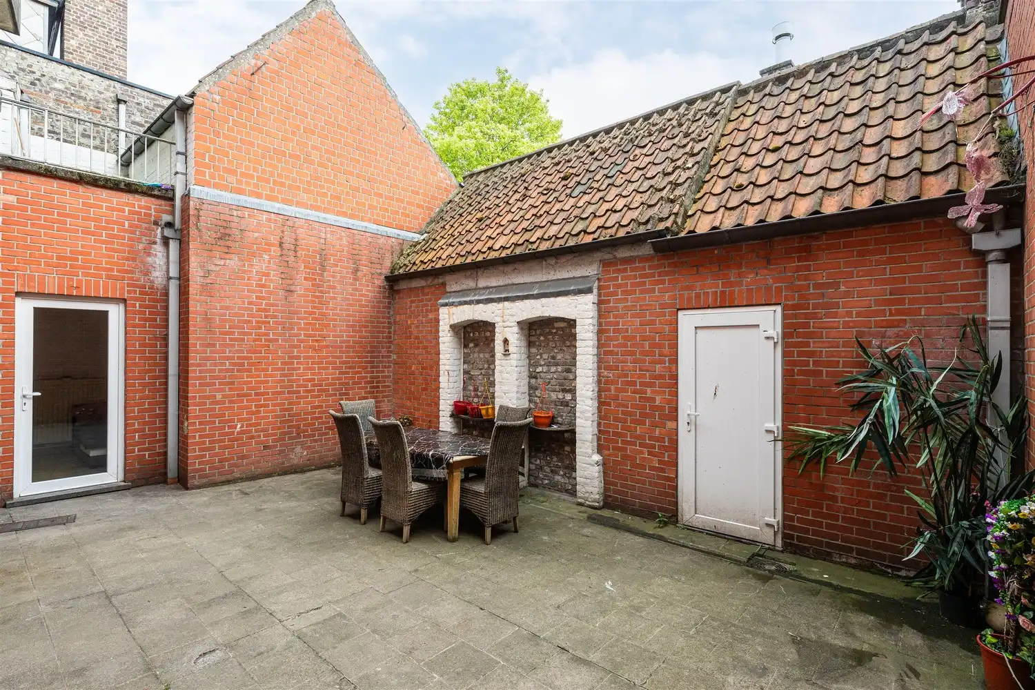 Stadswoning met 3 slpks en inpandige garage foto 8