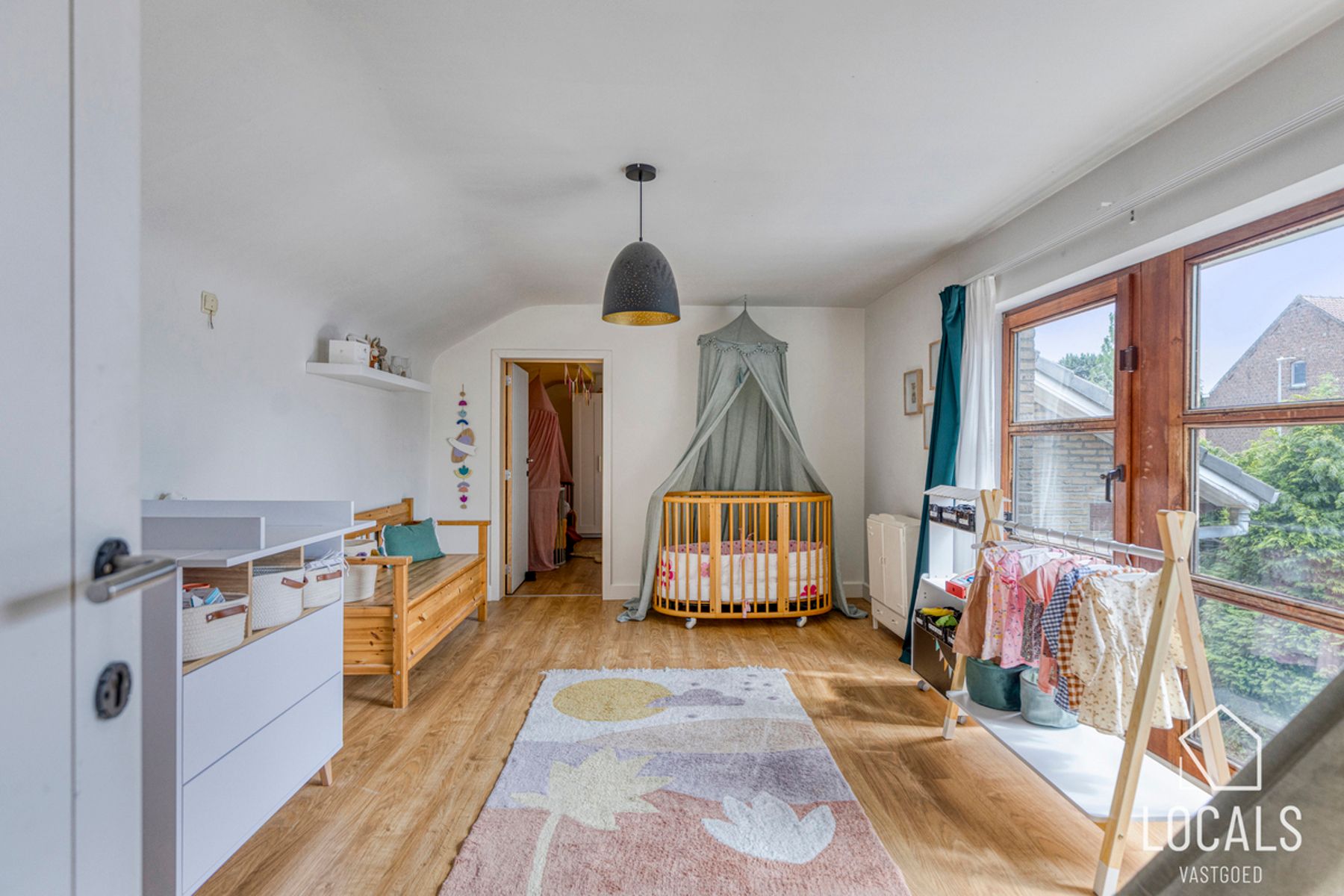Gemoderniseerde open bebouwing met prachtig verzicht foto 18
